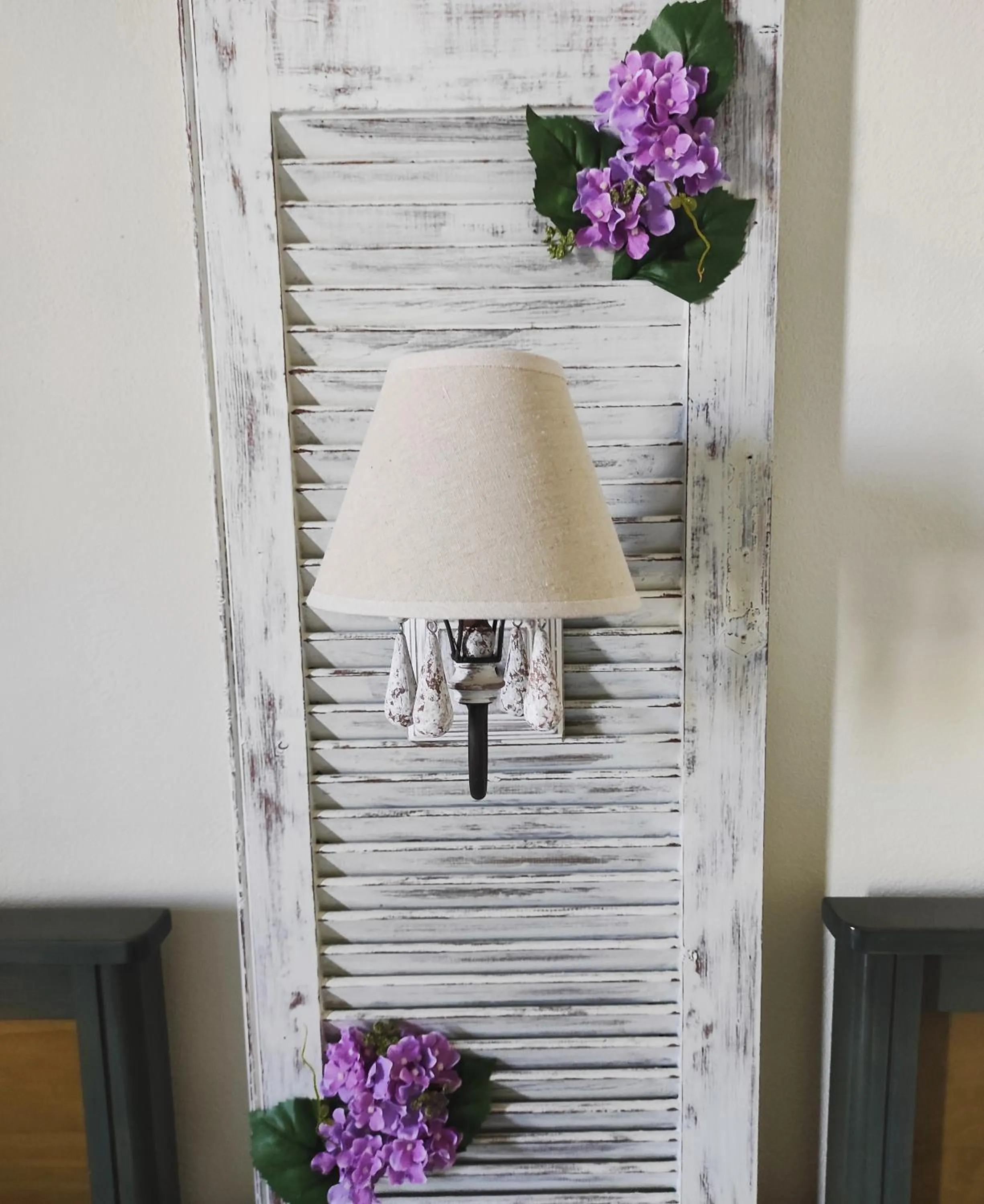 Decorative detail in Niki Apartments