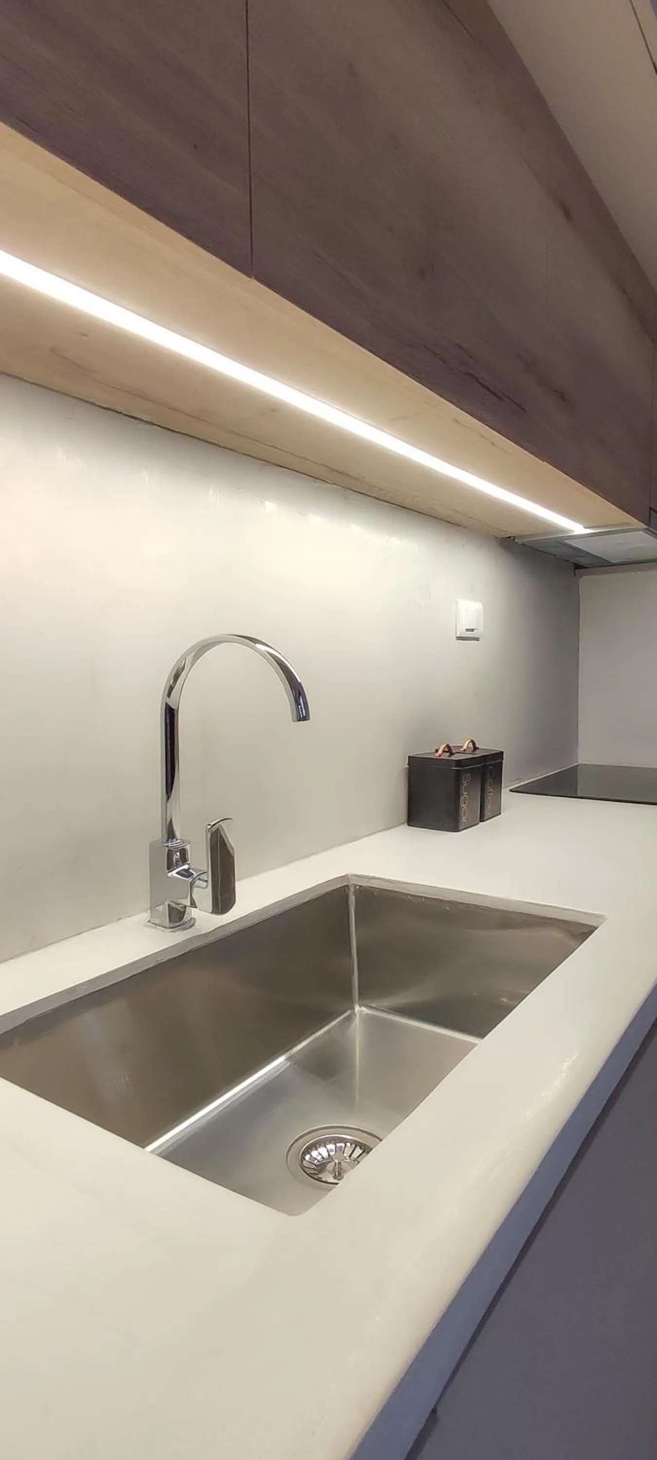 Kitchen or kitchenette in Niki Apartments