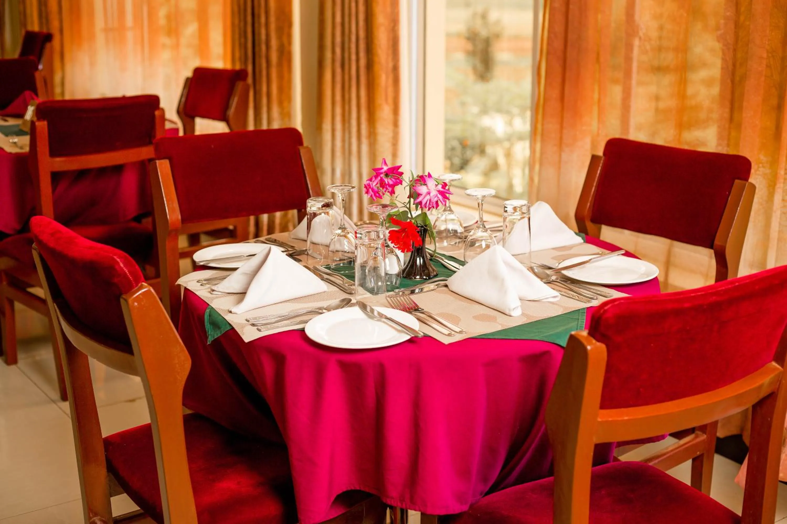 Restaurant/places to eat in A1 Hotel and Resort