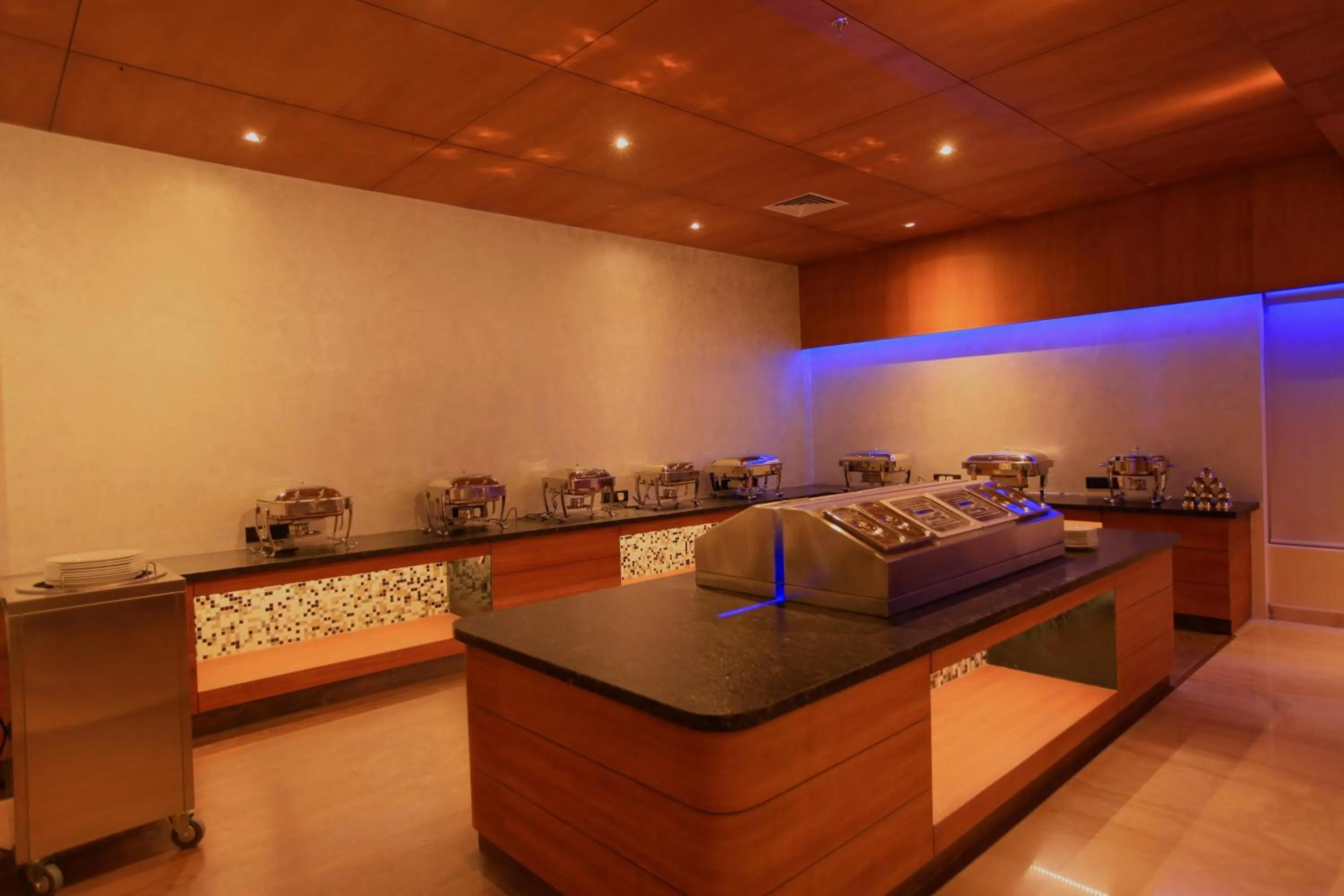 Restaurant/places to eat in Diana Heights Luxury Hotel