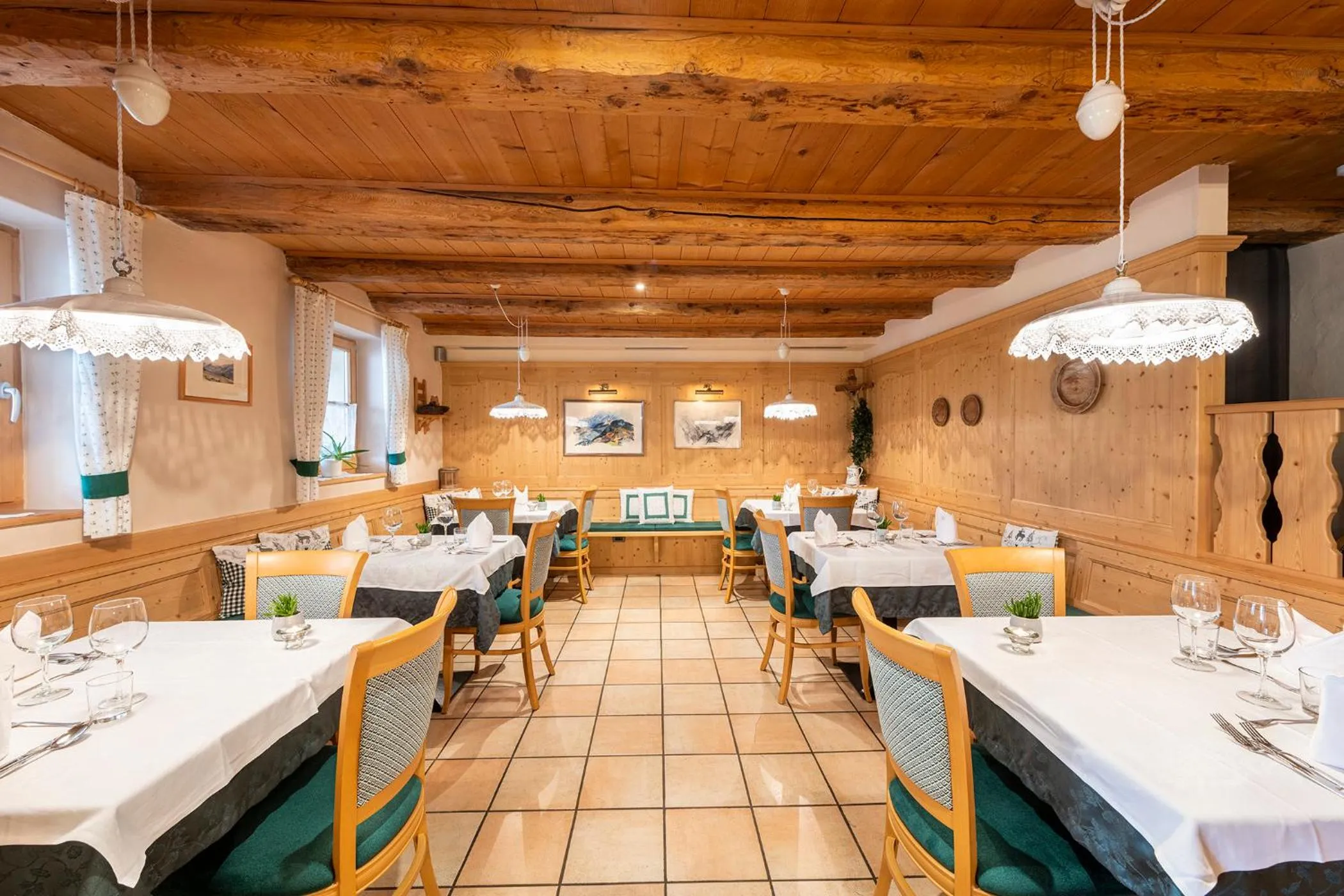 Restaurant/places to eat in Berghotel Jochgrimm - Your Dolomites Home