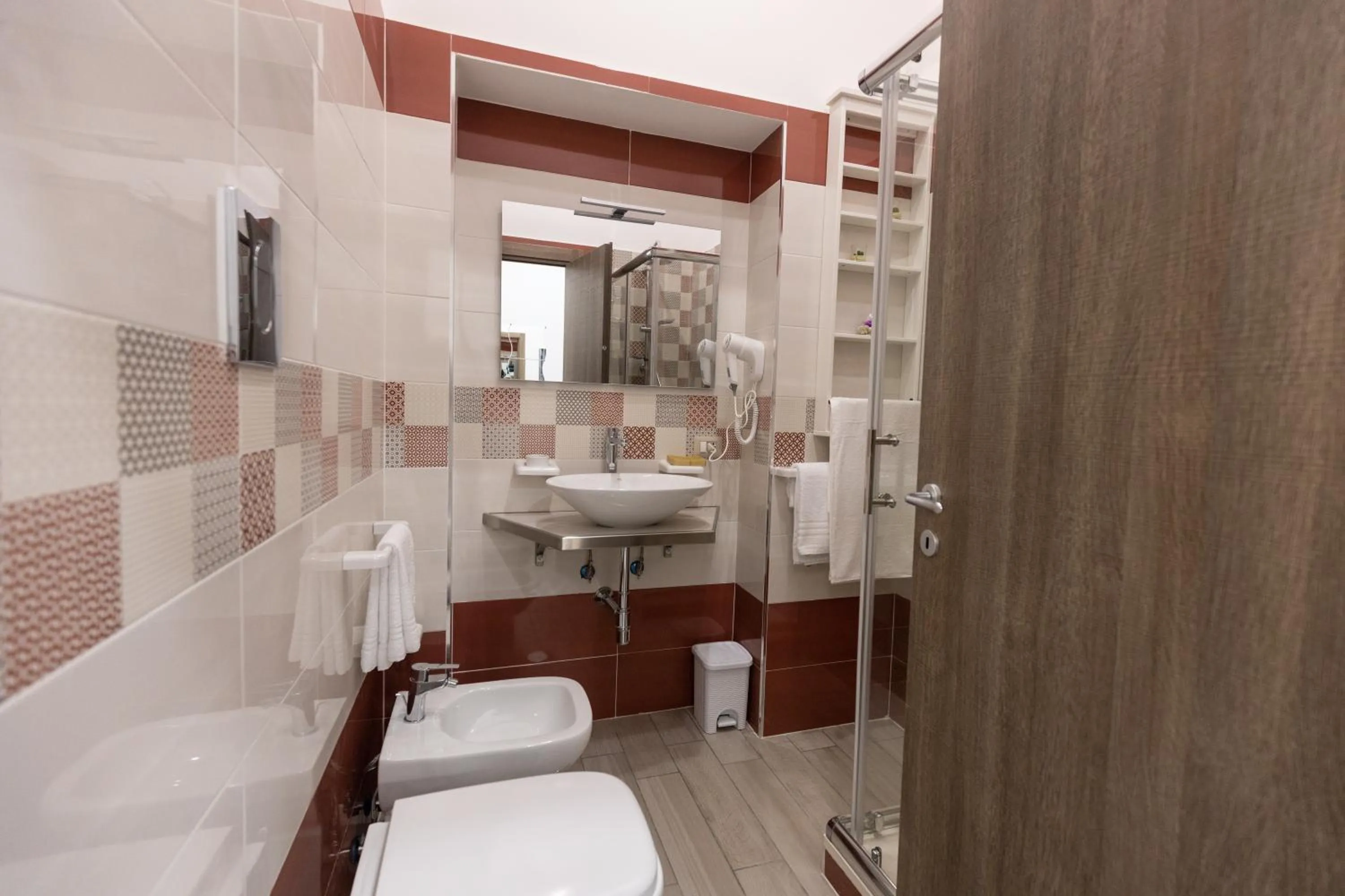 Toilet in Napoli Museo bed and breakfast