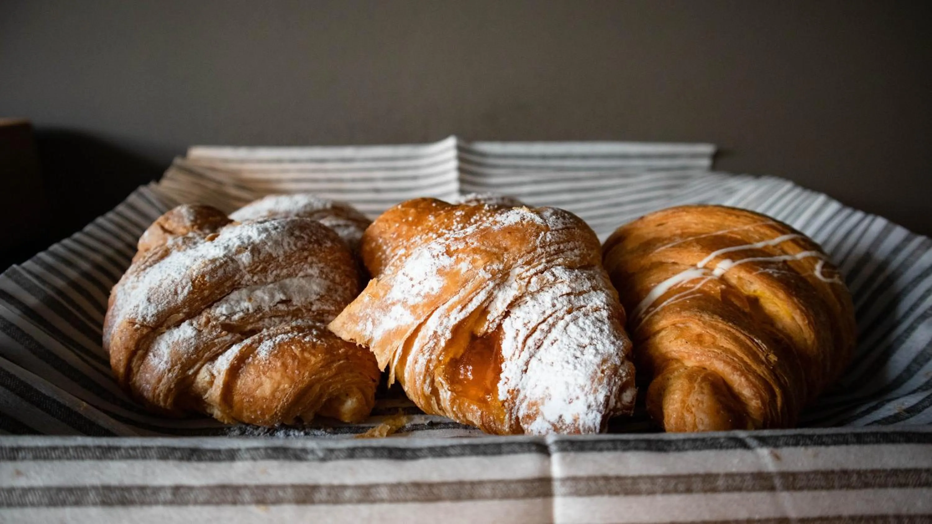 Restaurant/places to eat in The City Hotel