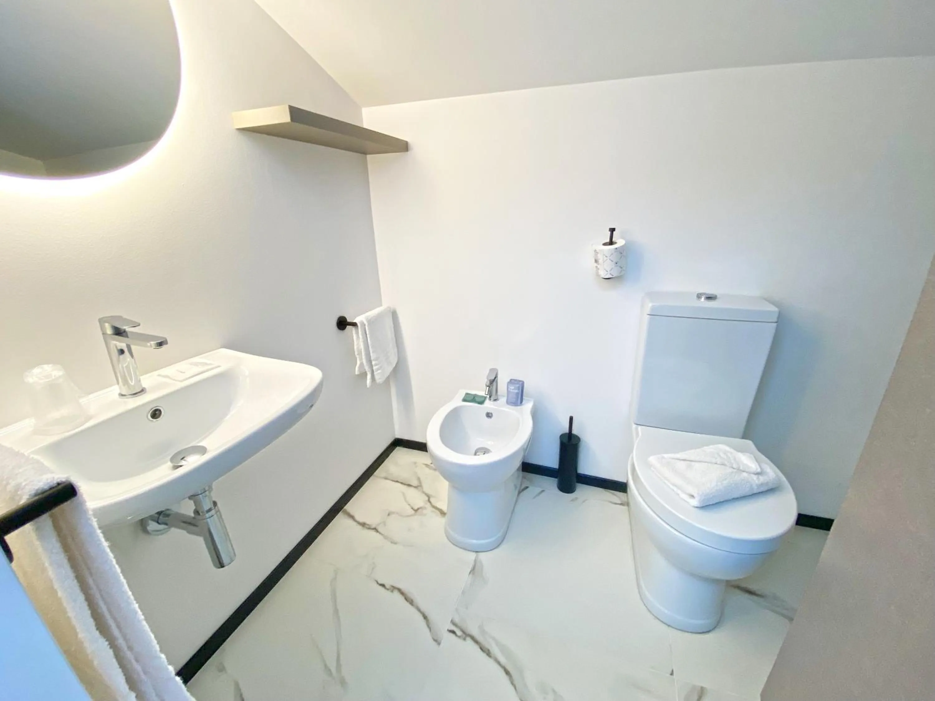 Bathroom in The City Hotel