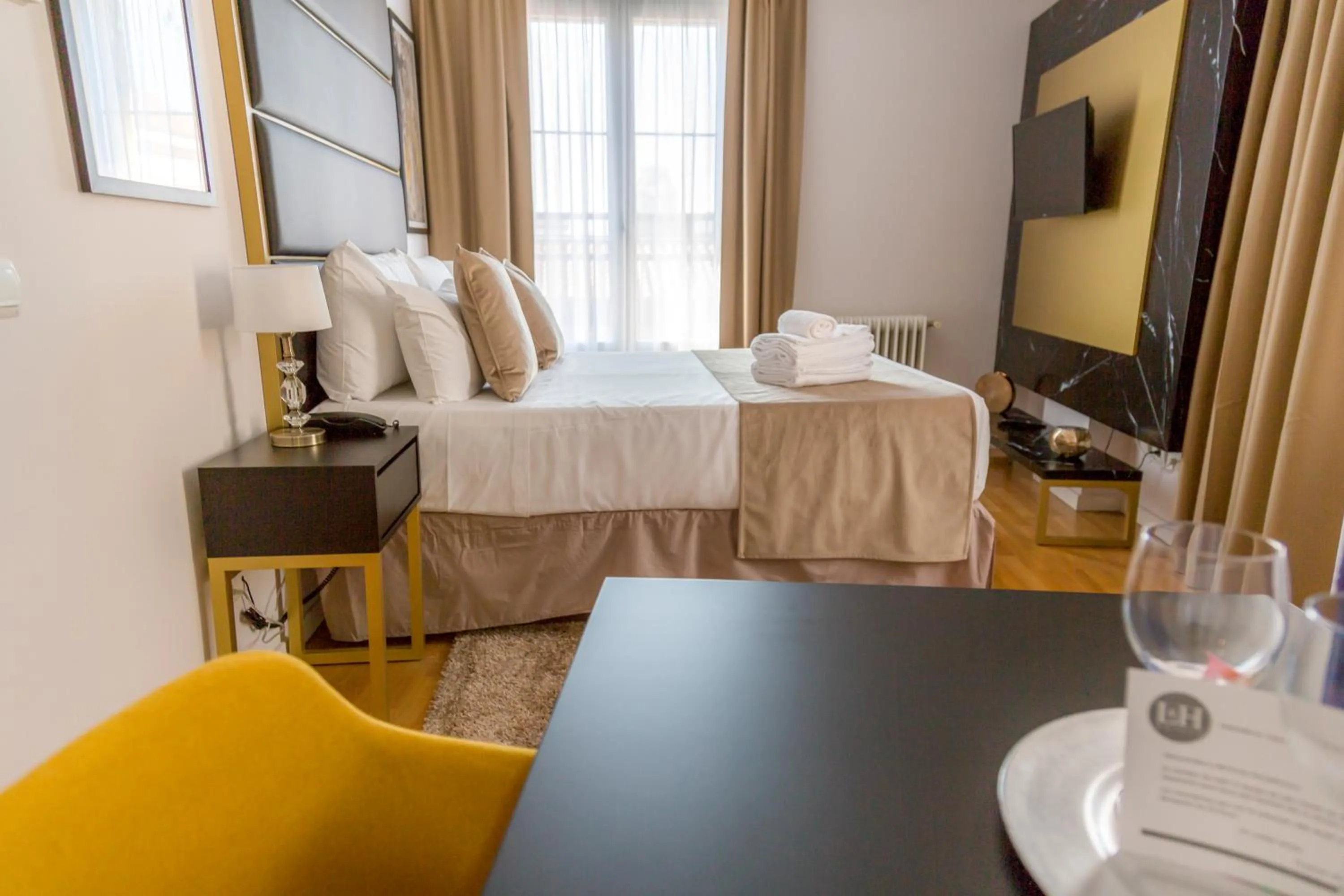 Photo of the whole room in TGH Gran Vía Apartments