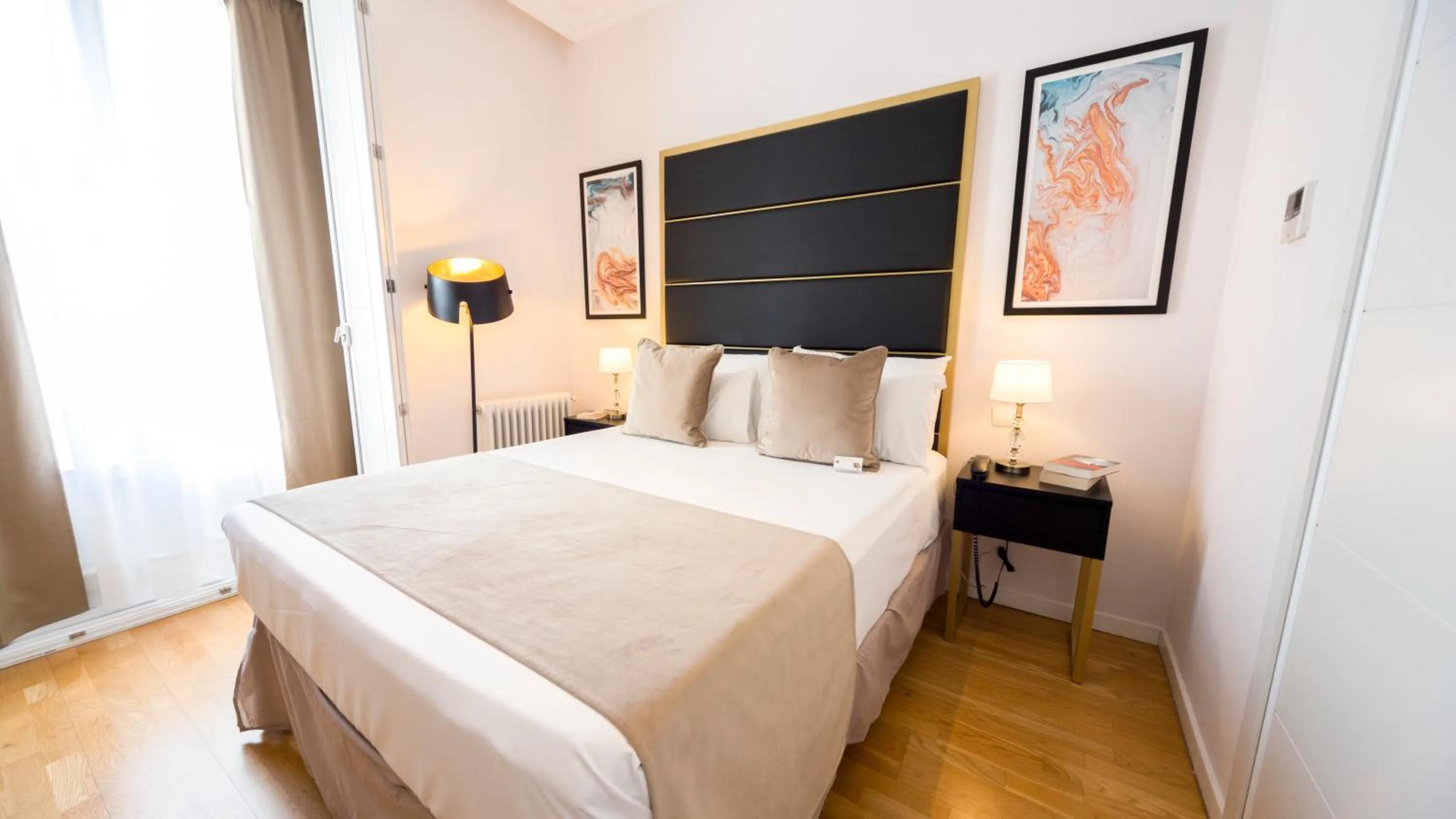 Photo of the whole room in TGH Gran Vía Apartments