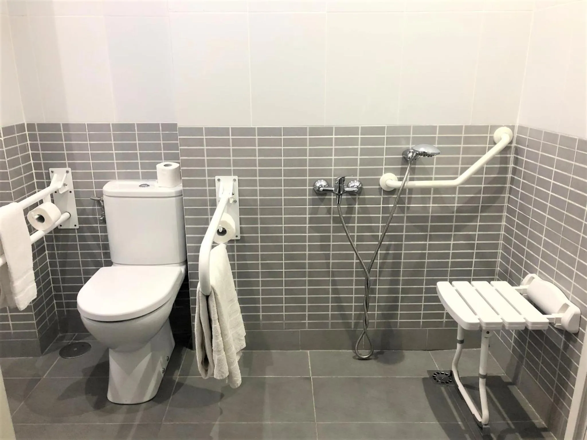 Bathroom in TGH Gran Vía Apartments