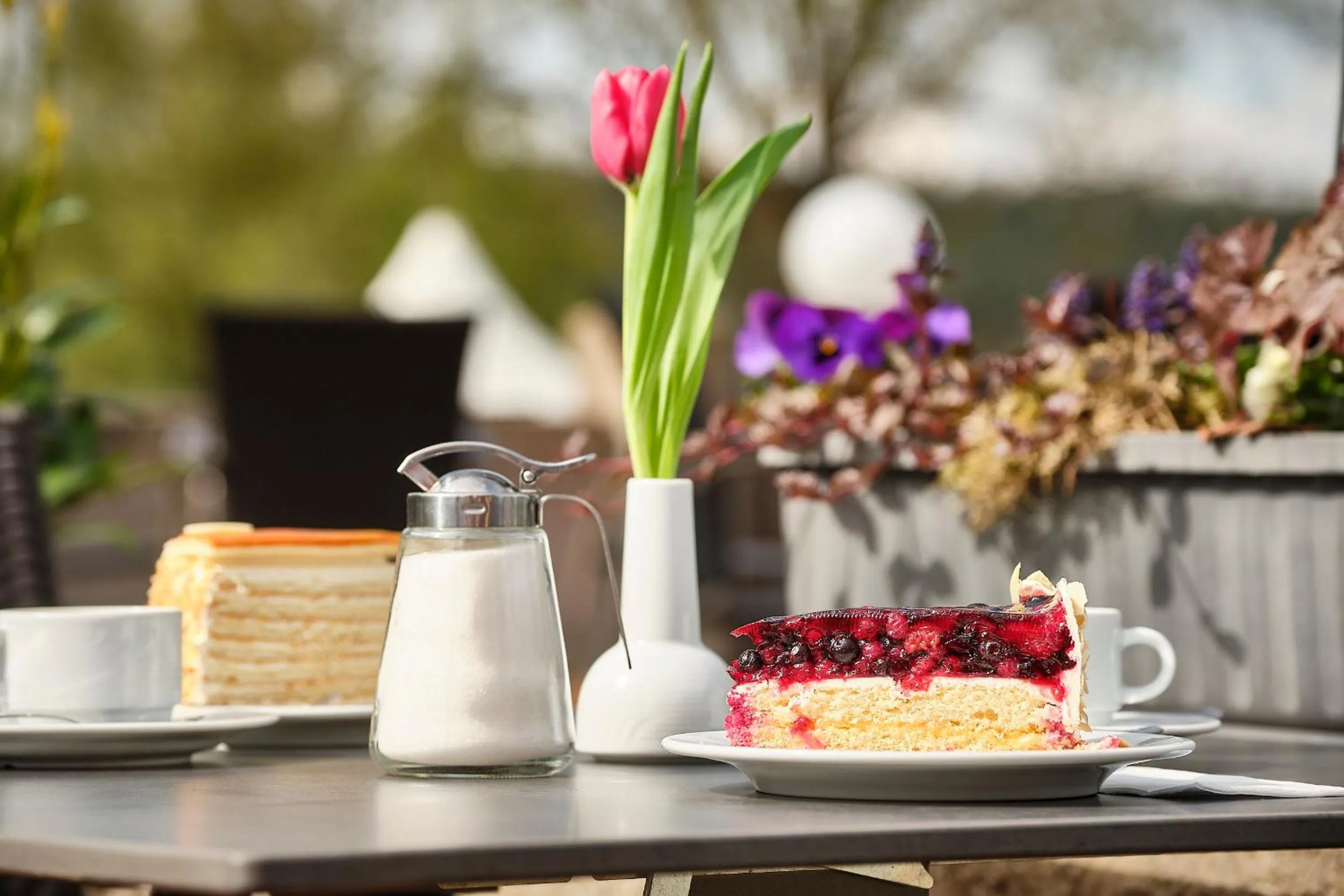 Restaurant/places to eat in Strandhotel Seehof