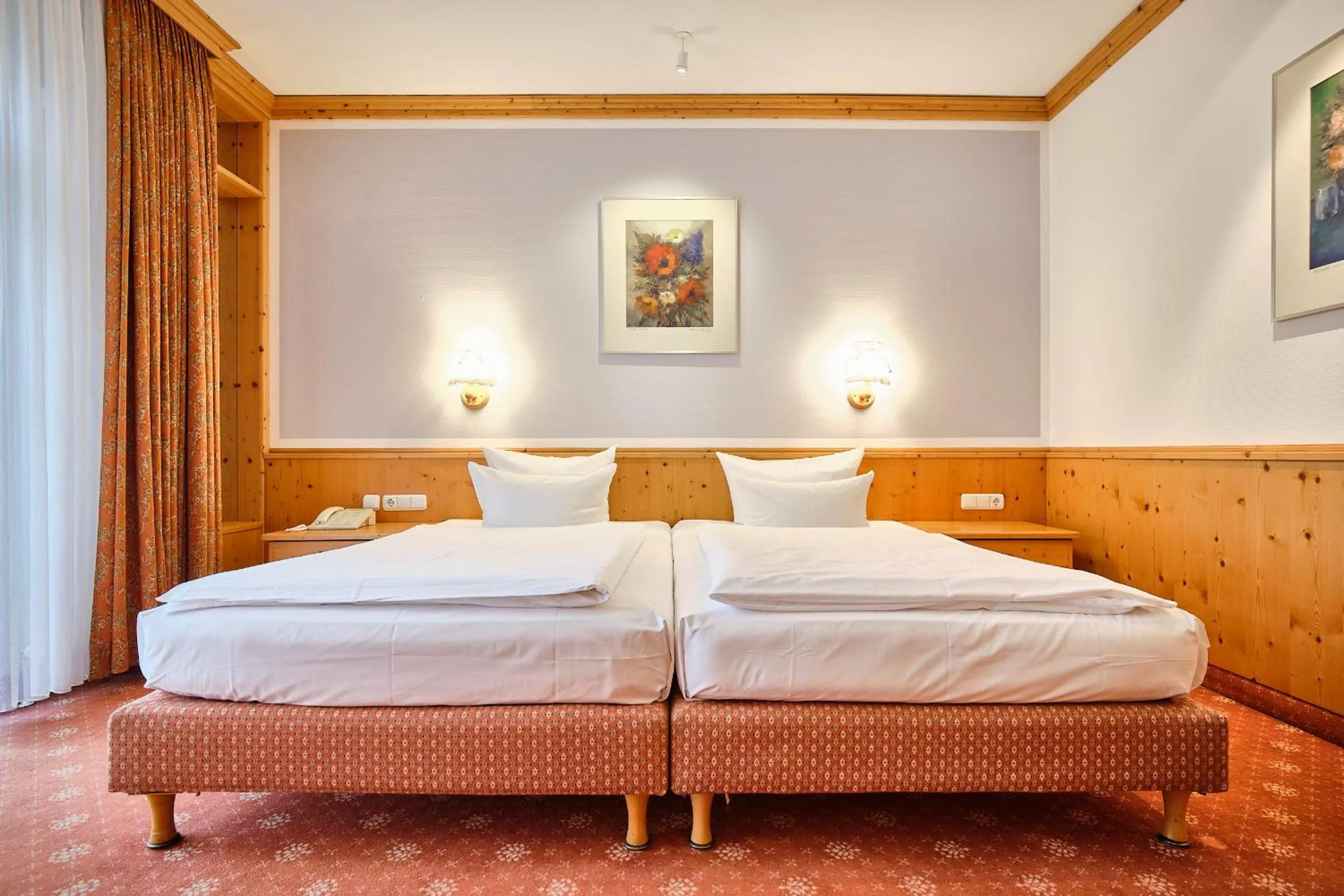 Photo of the whole room, Bed in Strandhotel Seehof