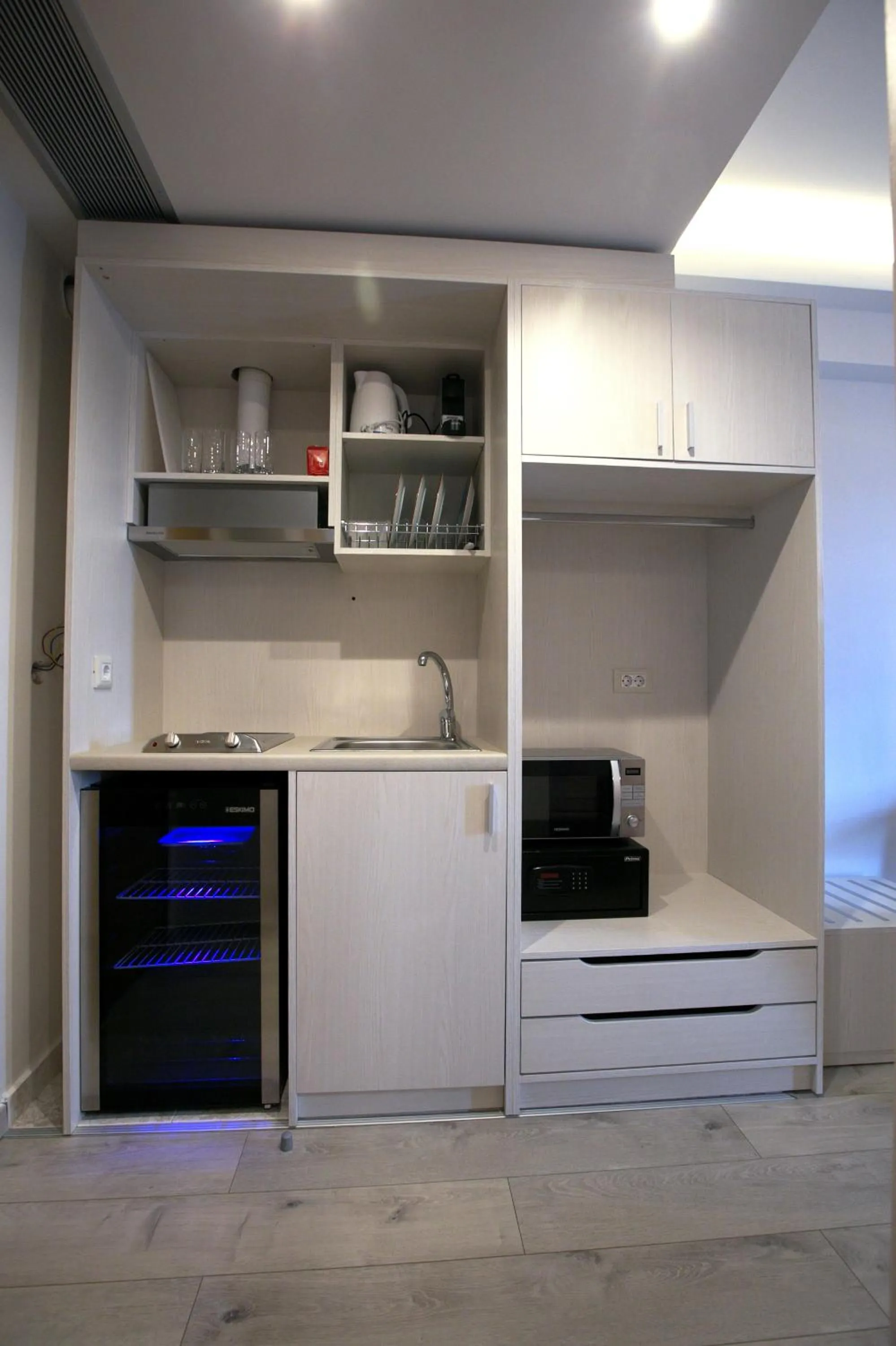 Kitchen or kitchenette in Palacio del Sol Luxury Apartments