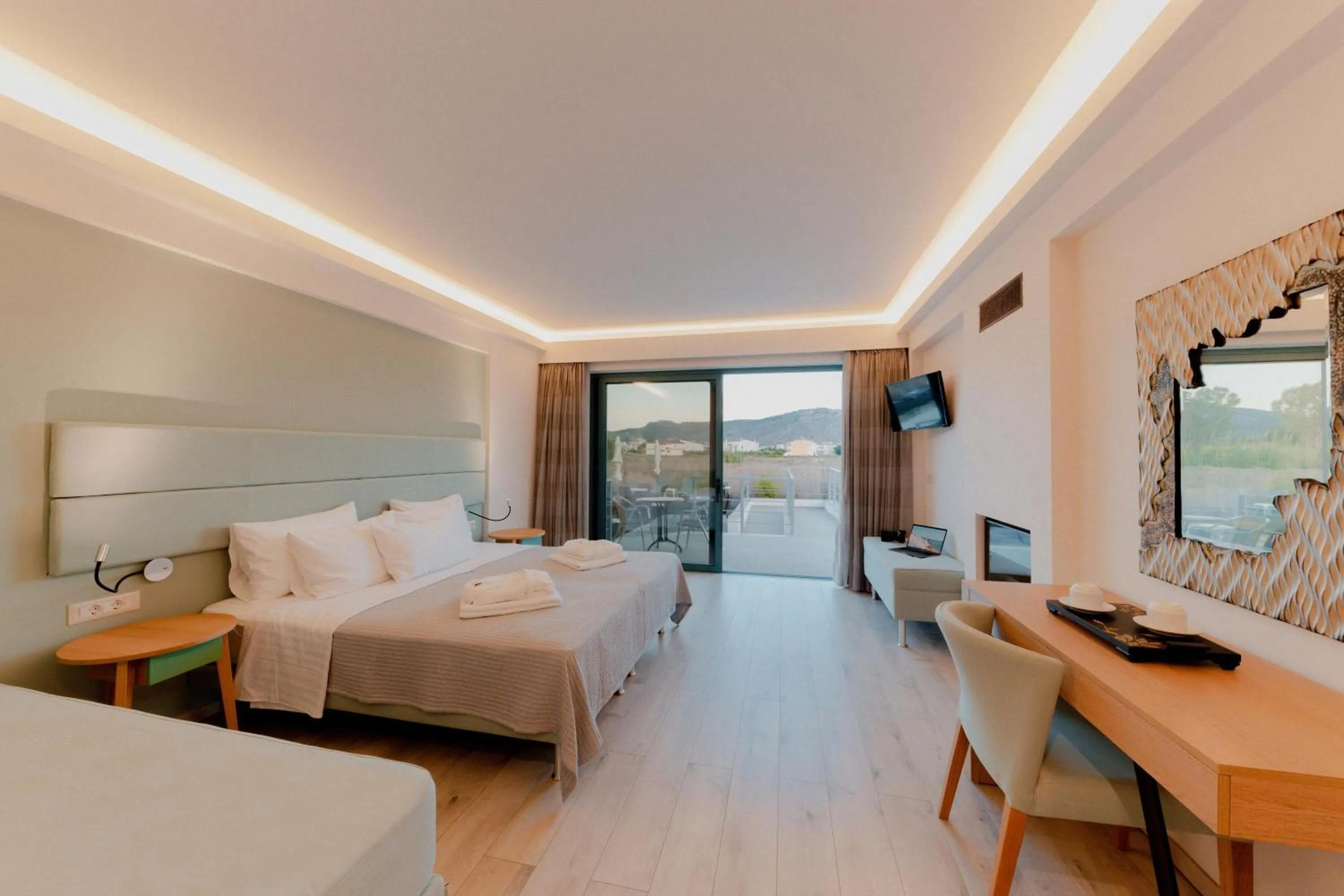 Photo of the whole room, Bed in Palacio del Sol Luxury Apartments