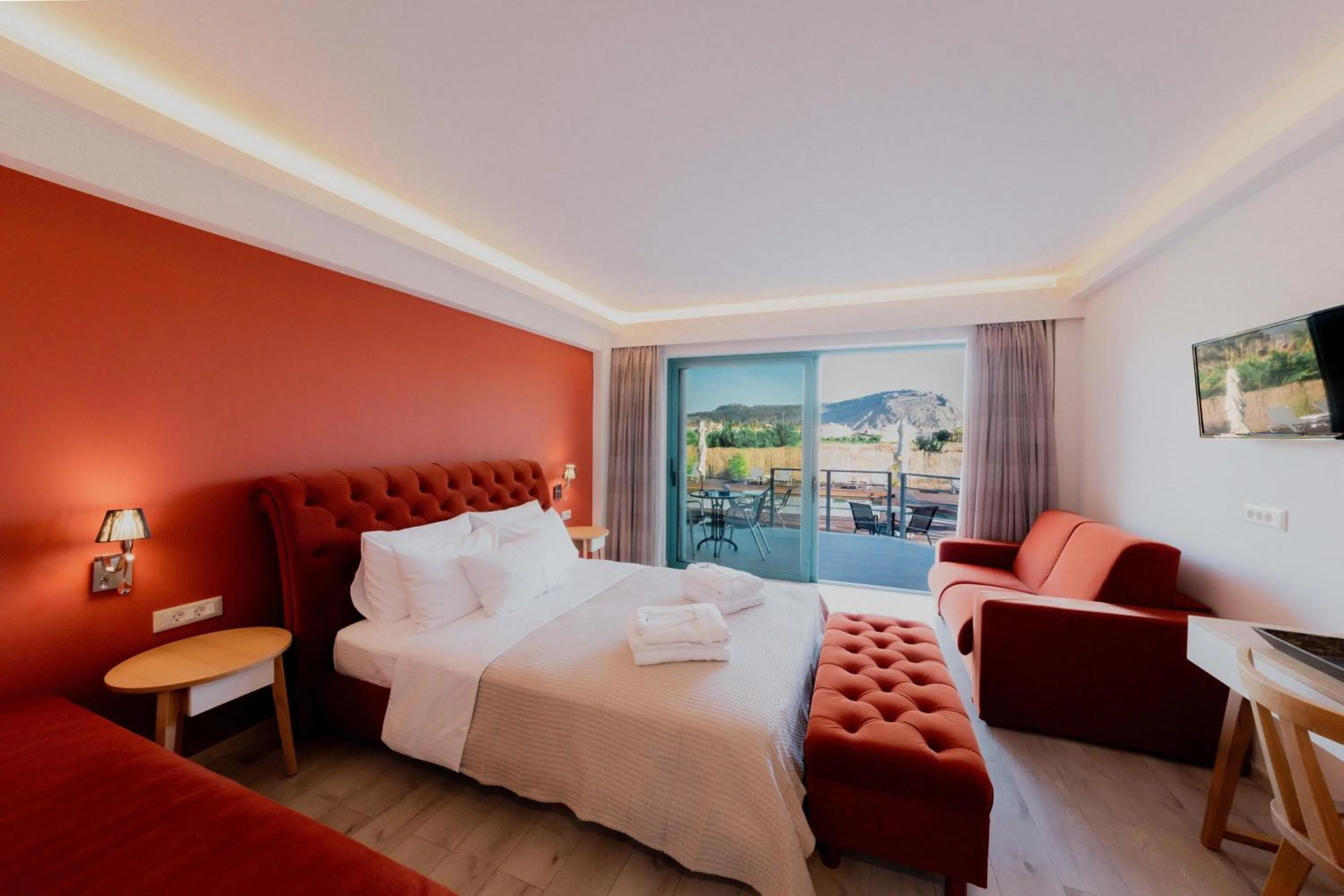 Photo of the whole room, Bed in Palacio del Sol Luxury Apartments