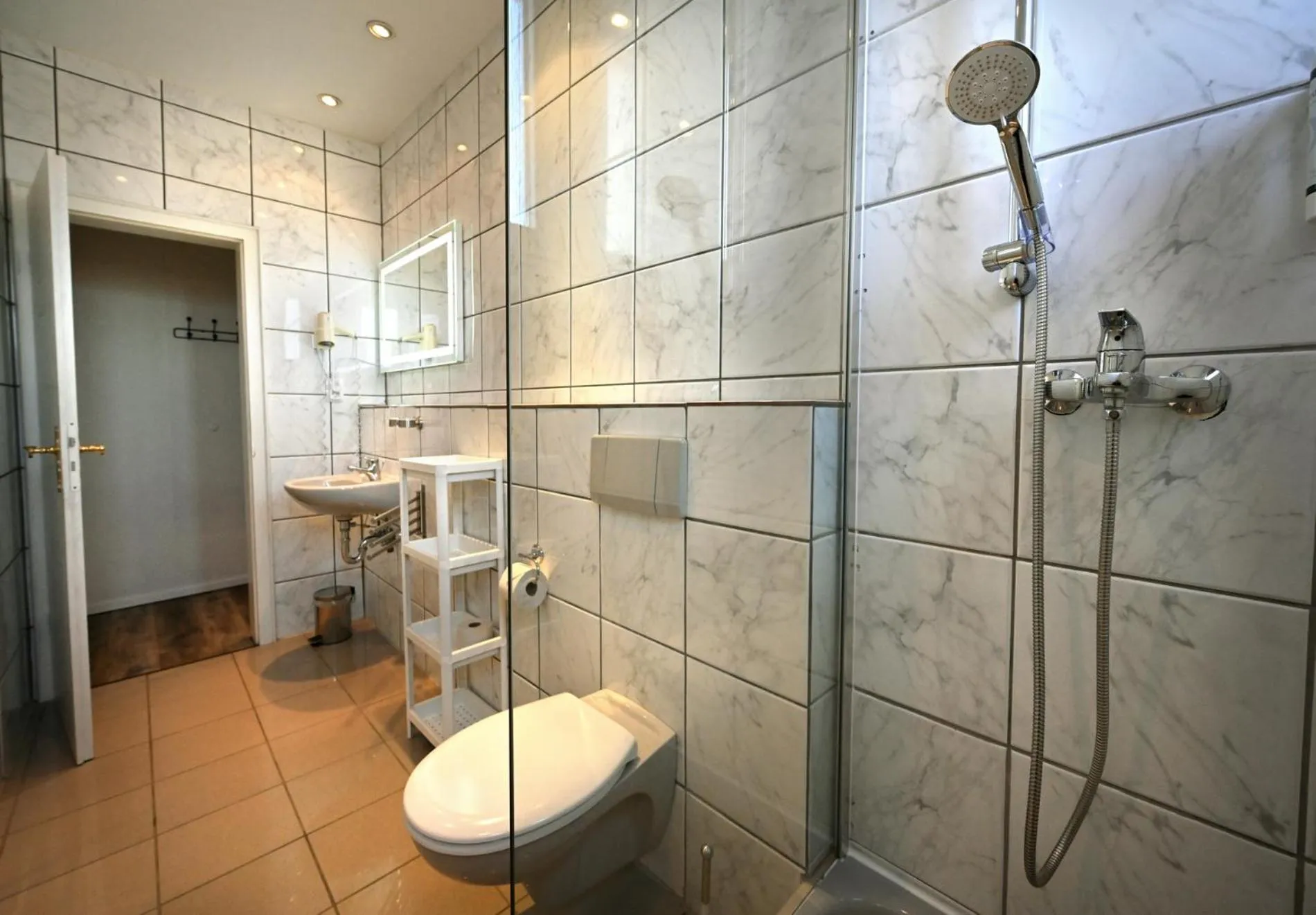 Shower in Hotel Bürgerhof