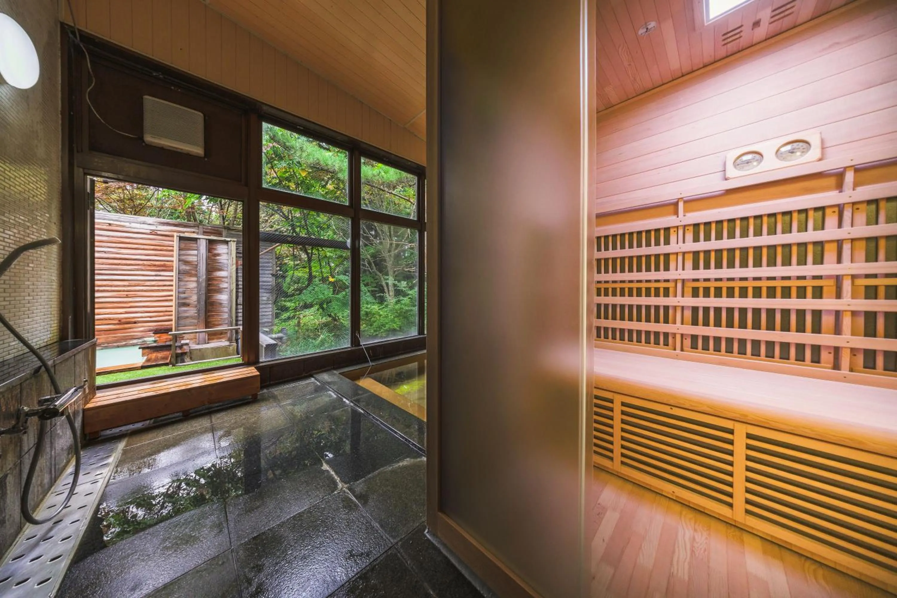 Sauna in Takamiya Hotel Hammond