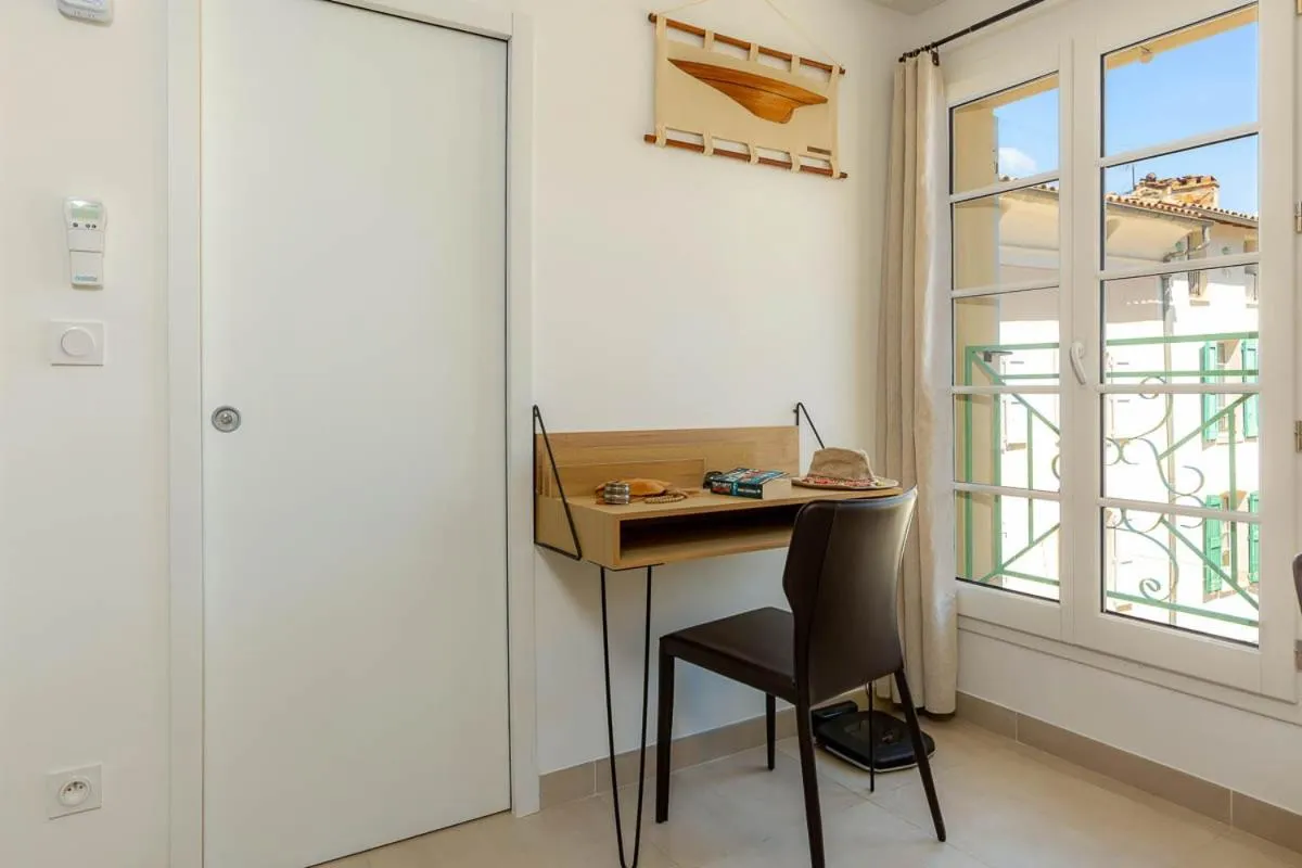 Seating area in Provence Au Coeur Appart Hotels