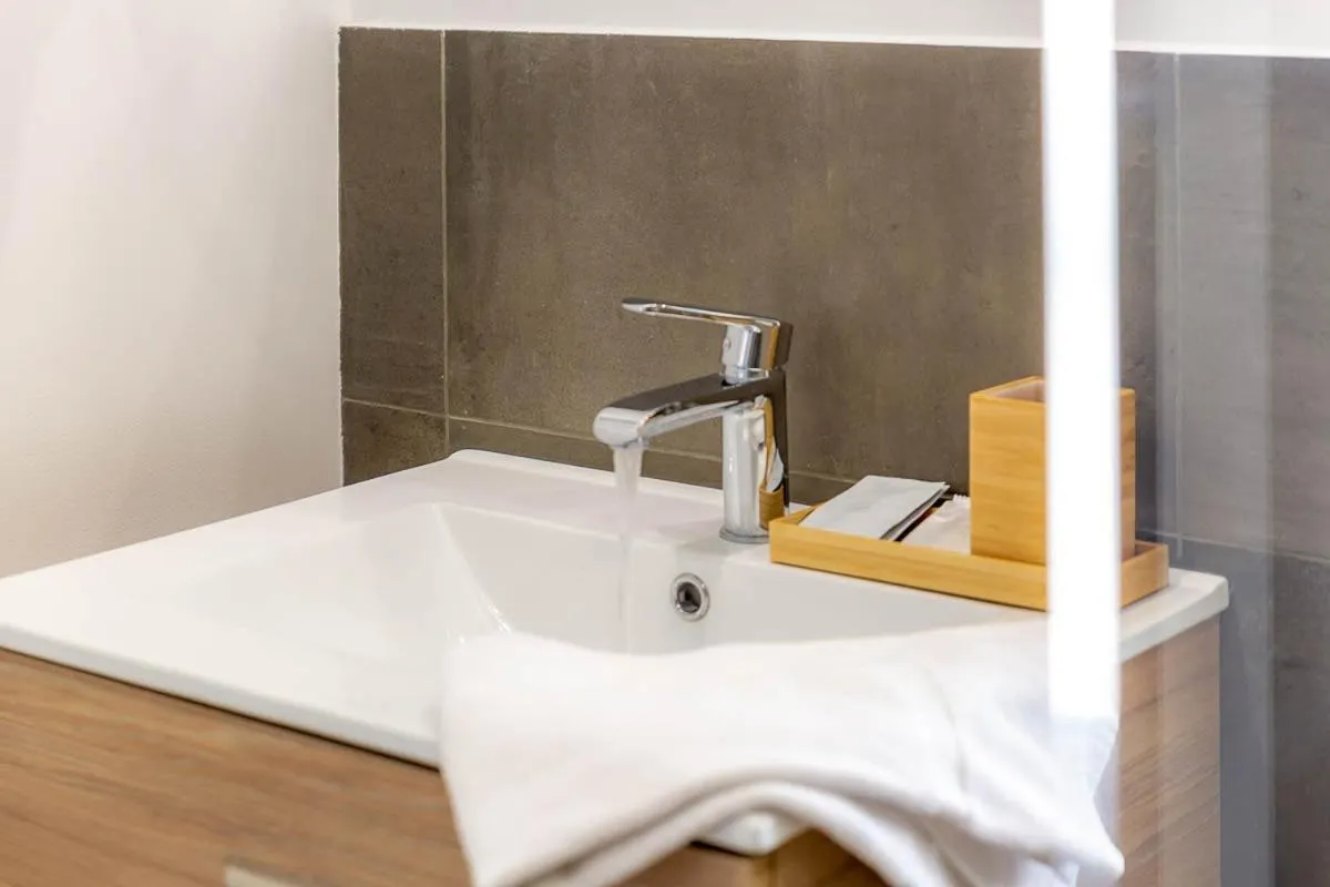 Bathroom in Provence Au Coeur Appart Hotels