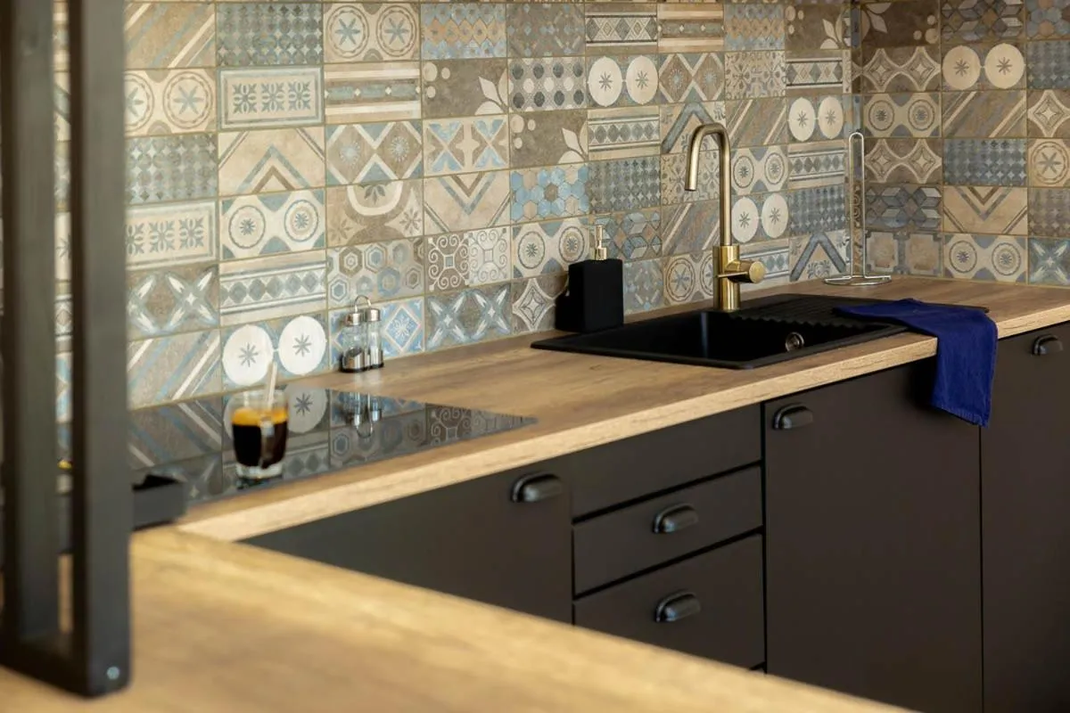 Kitchen or kitchenette in Provence Au Coeur Appart Hotels