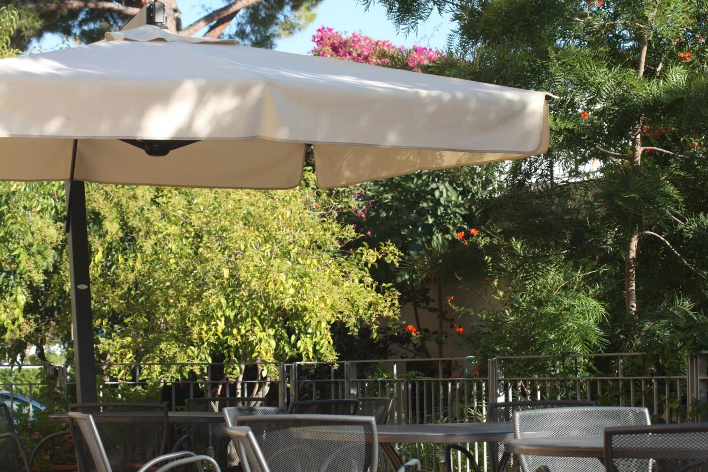 Facade/entrance in Hotel Lido