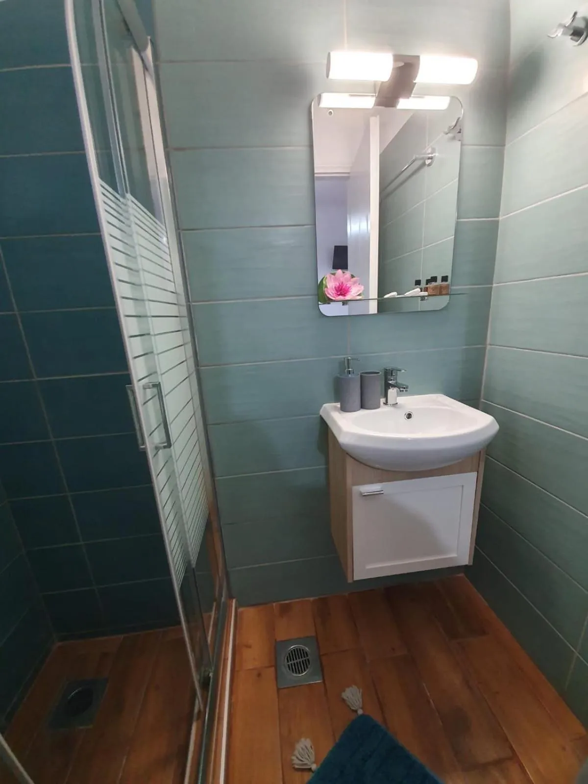 Bathroom in Kosinmyheart Apartment 11 & Studio10