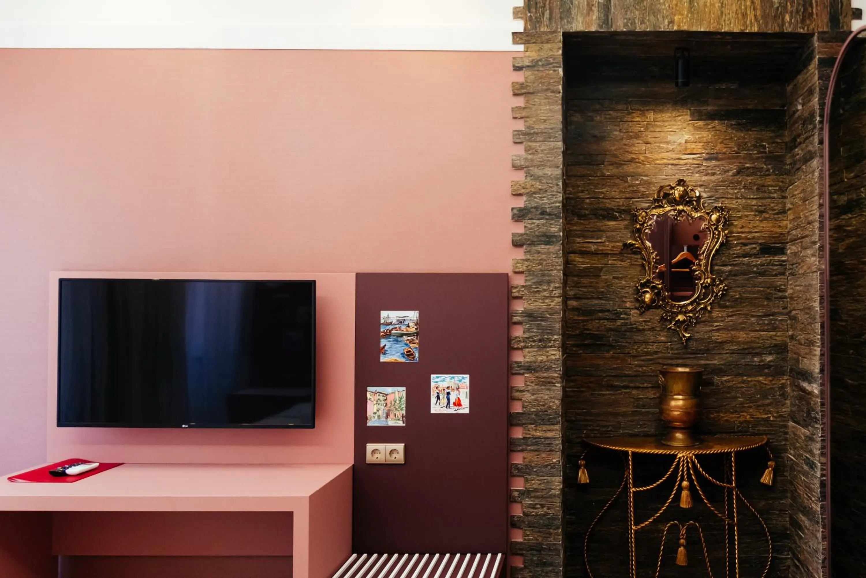 Decorative detail in Happy House Comfort Plus