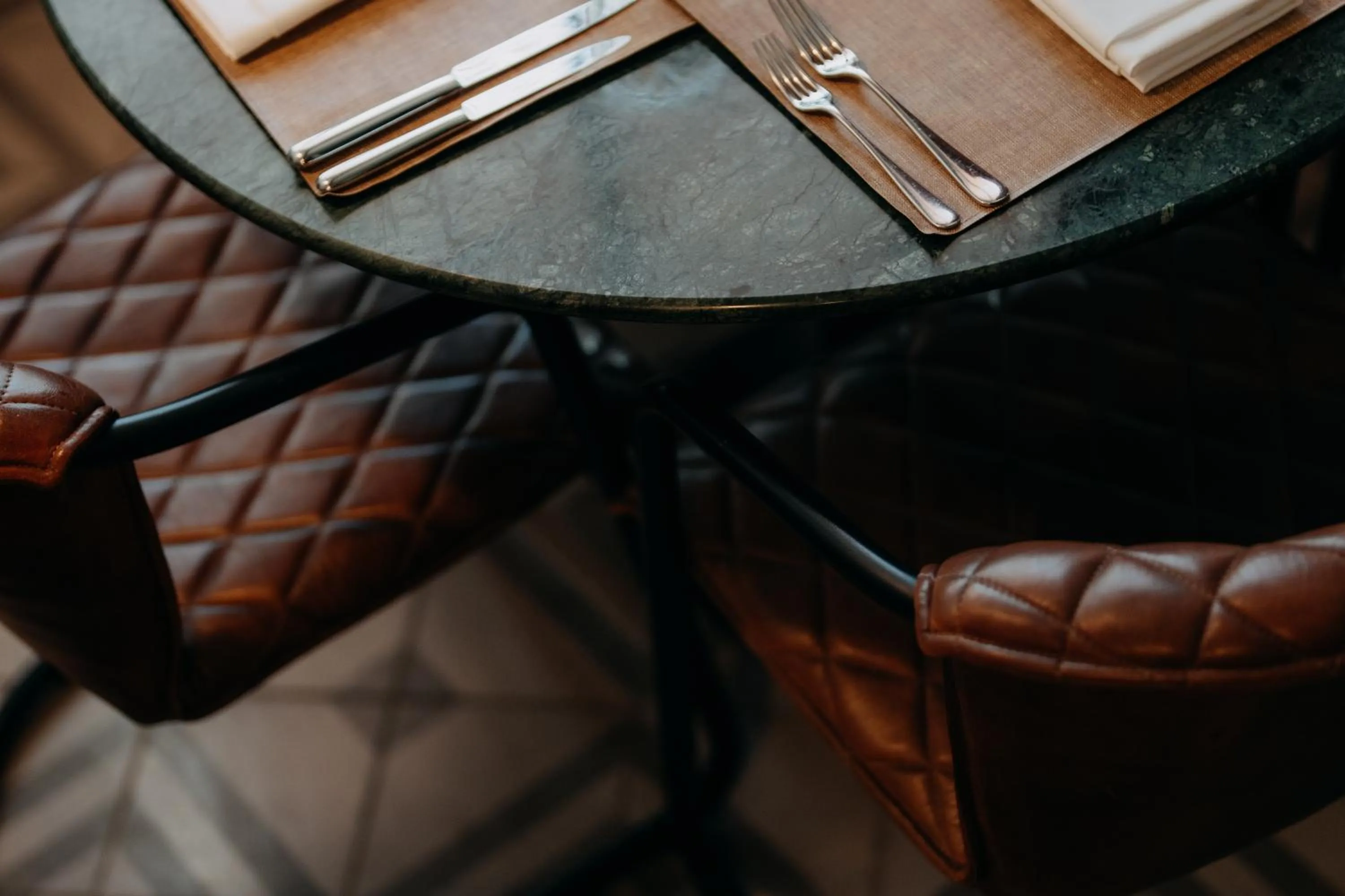 Restaurant/places to eat in Fontinha Porto, Trademark Collection by Wyndham