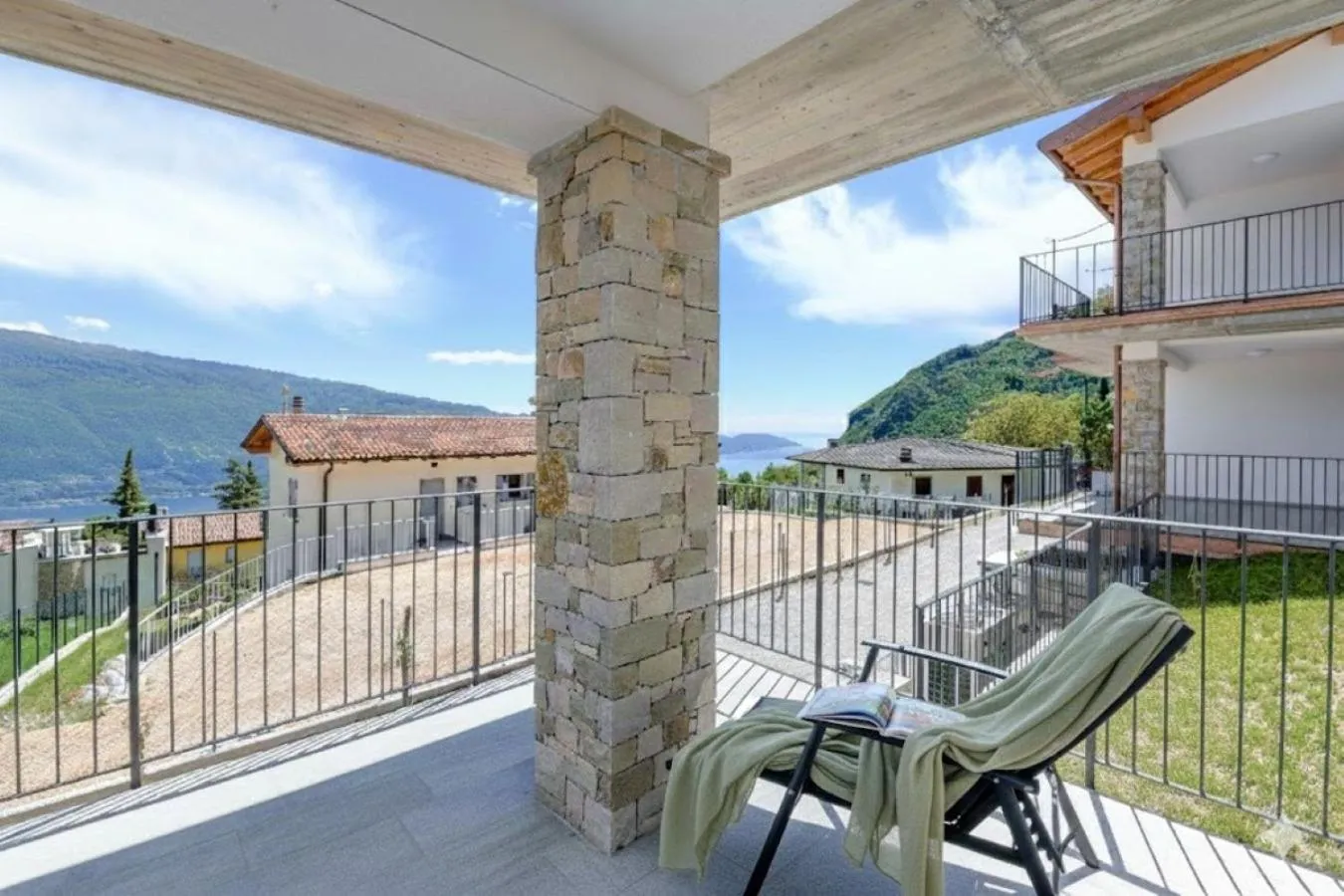 Balcony/Terrace in Borgo Ermanno