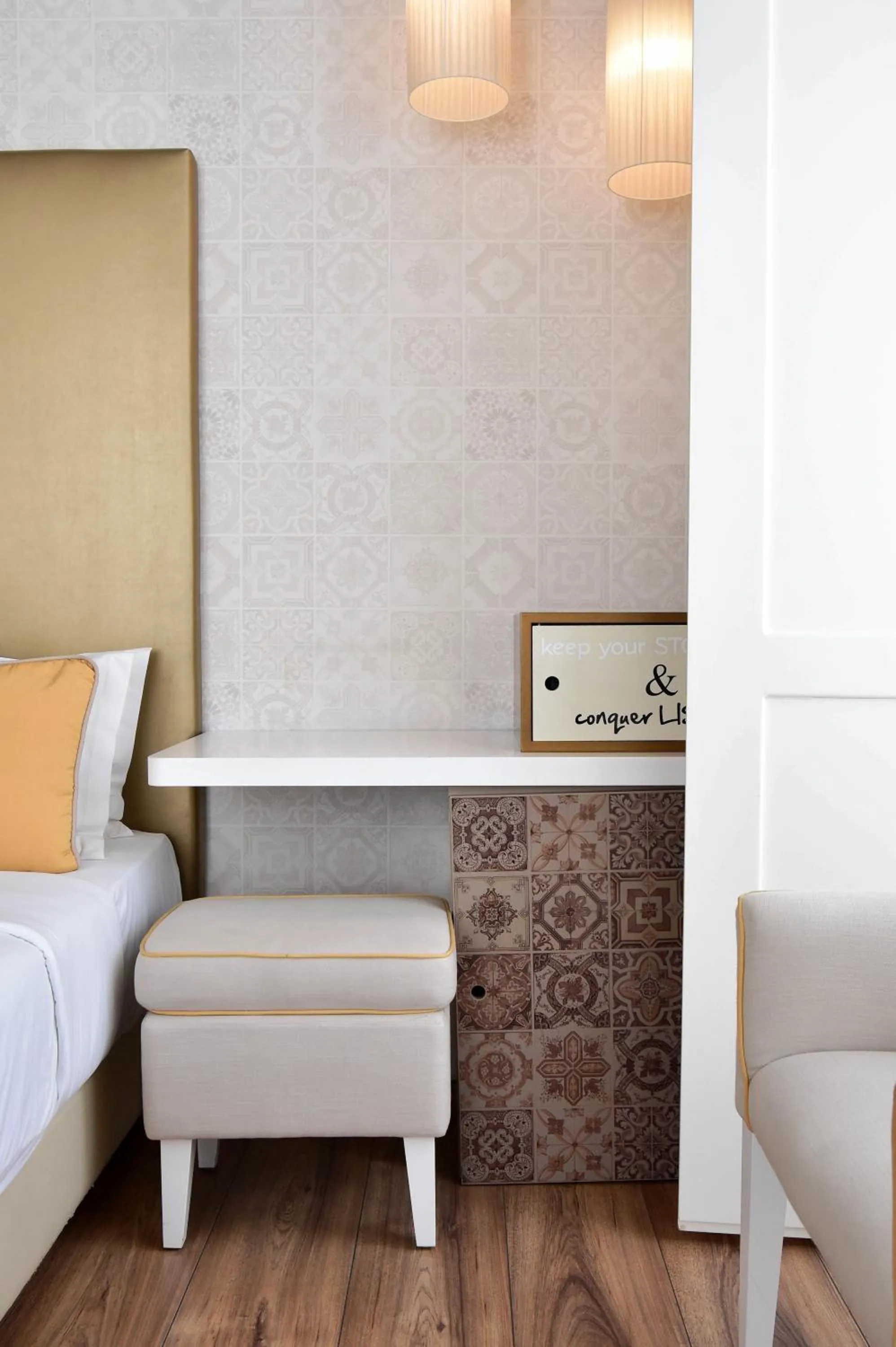 Decorative detail, Bed in My Story Hotel Ouro