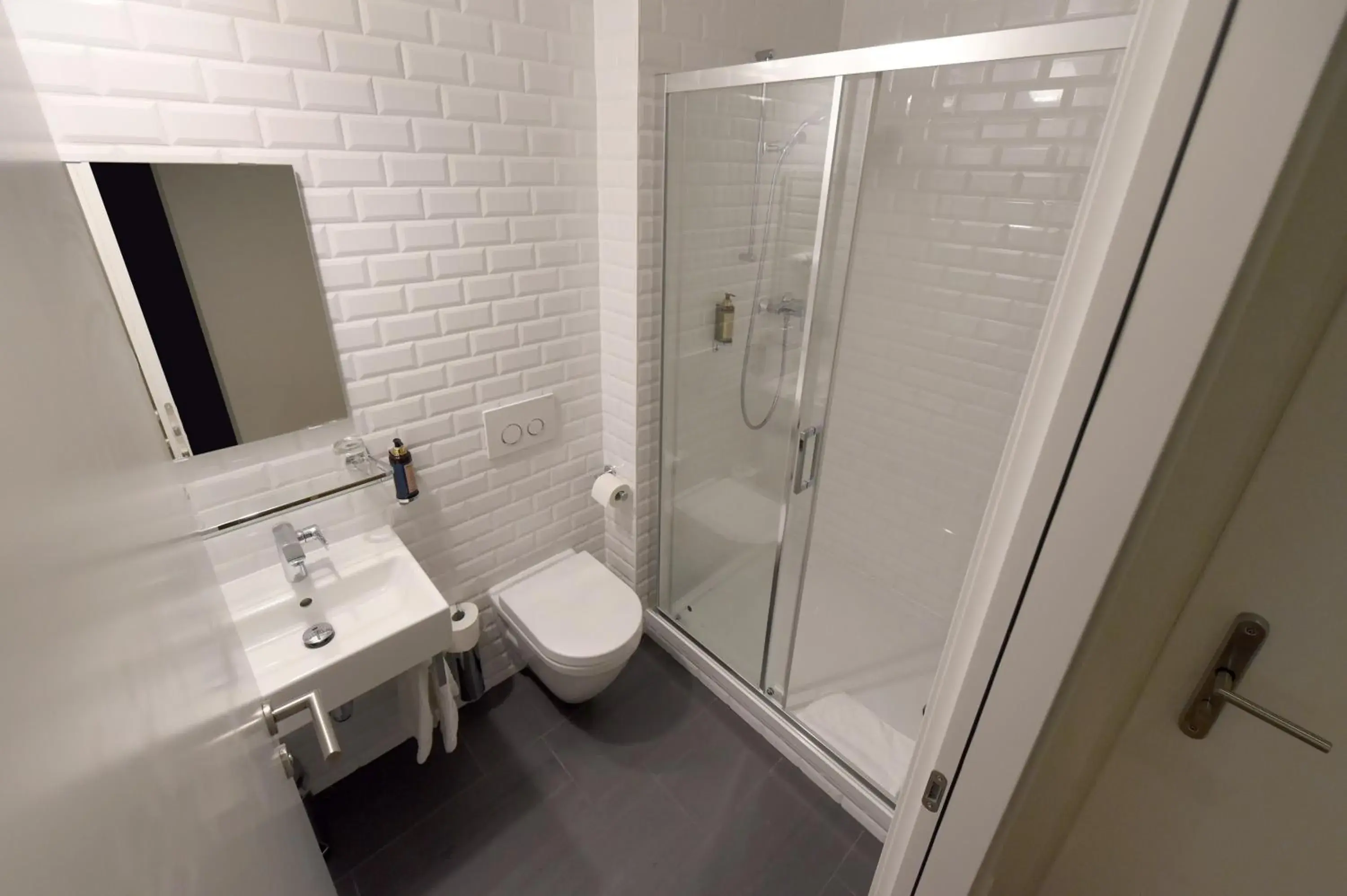 Twin Room in Hôtel Pax Twin Room in Hôtel Pax