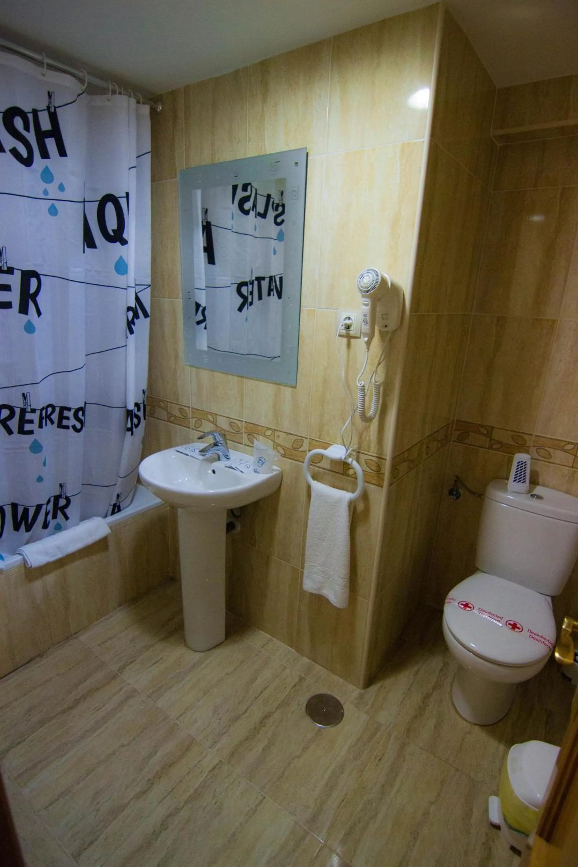 Bathroom in Puerta del Sol TRM only adults Aparts