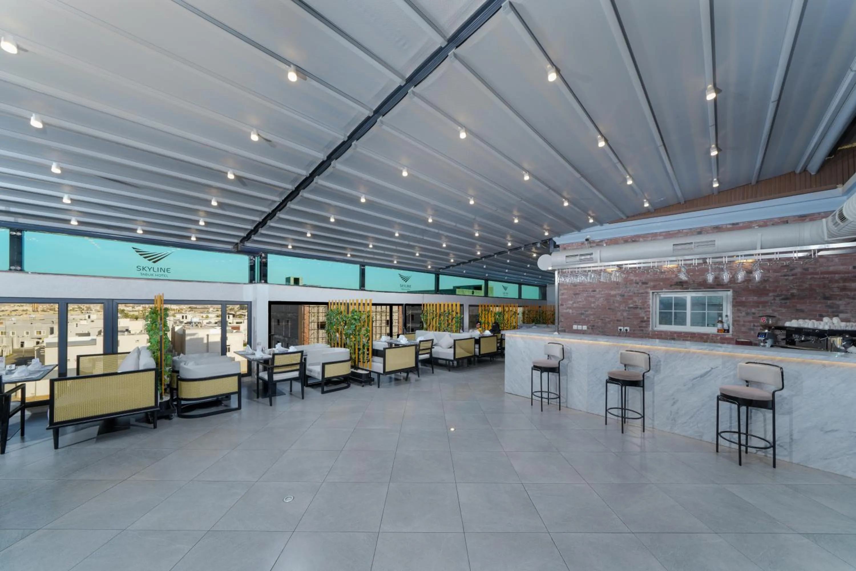 Restaurant/places to eat in Skyline Tabuk Hotel