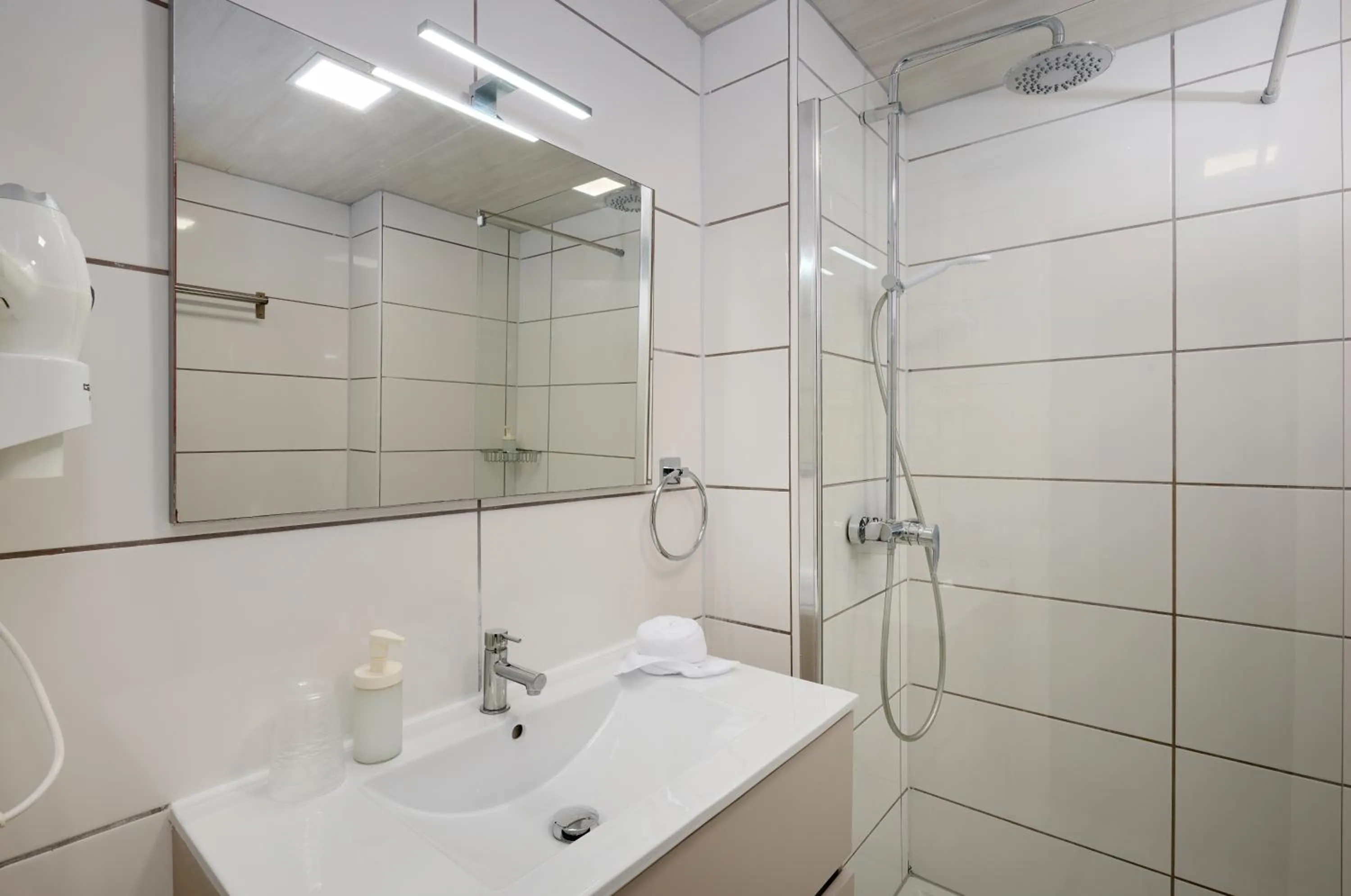 Orange Colom - Seaside Apartments