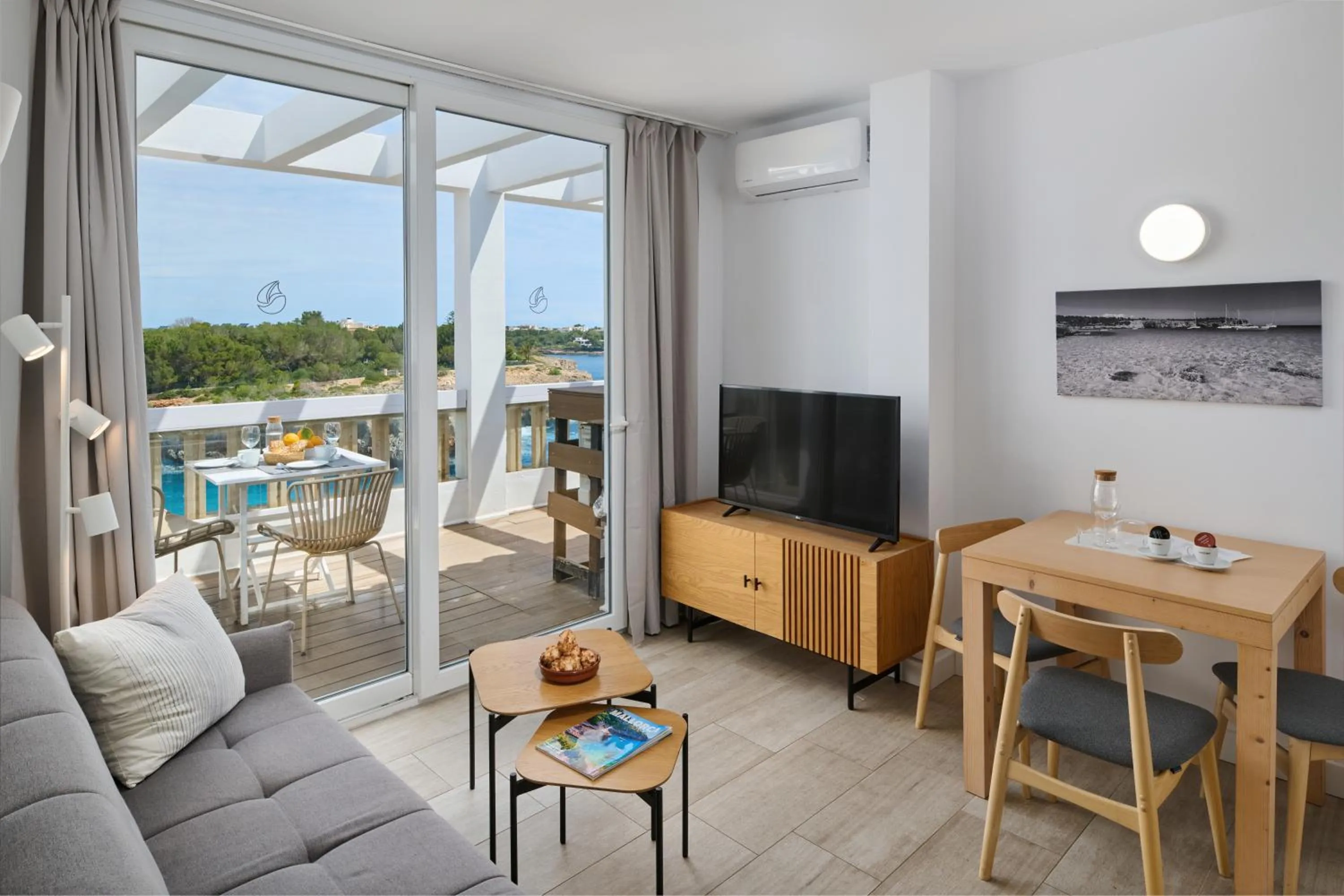 Orange Colom - Seaside Apartments