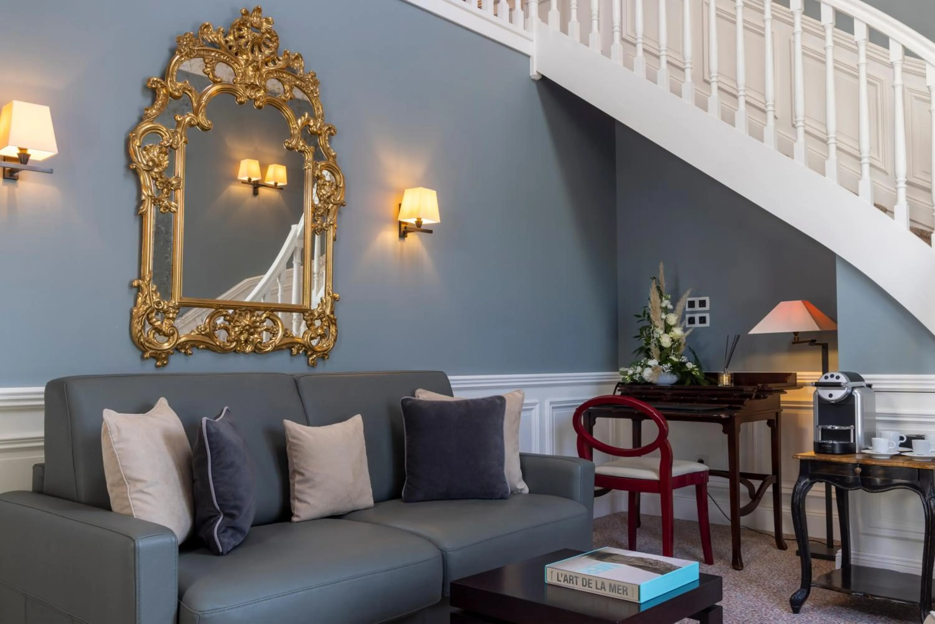 Seating area in Ermitage - Mont-Saint-Michel