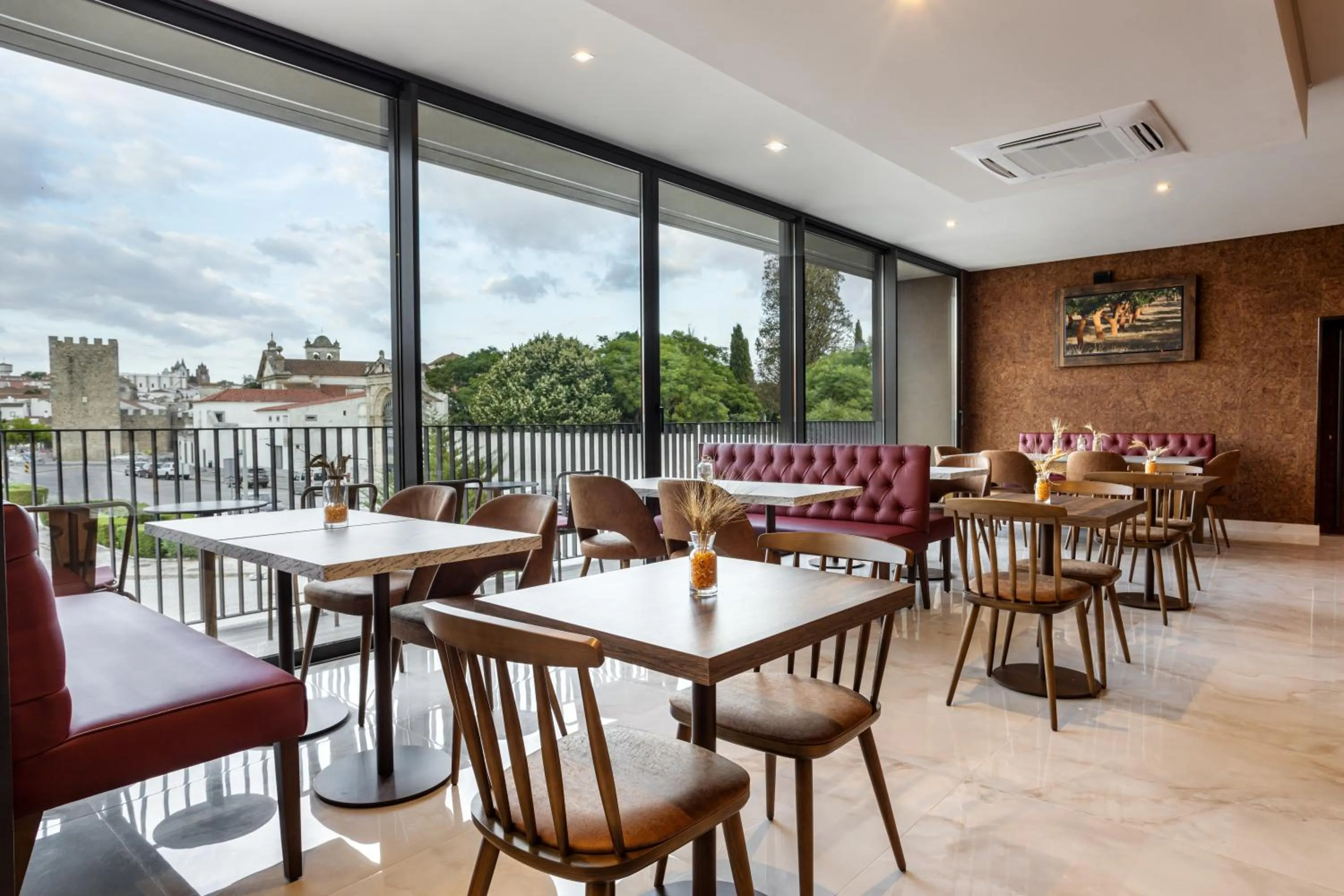 Restaurant/places to eat in Évora O Cante Hotel