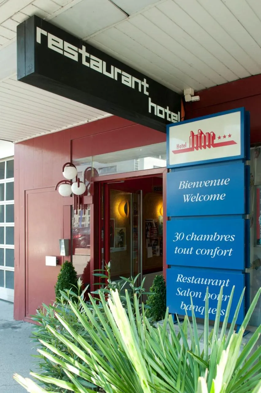 Facade/entrance in Hotel Dufour