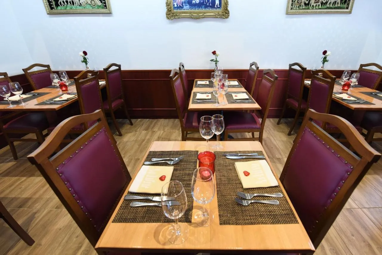 Restaurant/places to eat in Hotel Dufour