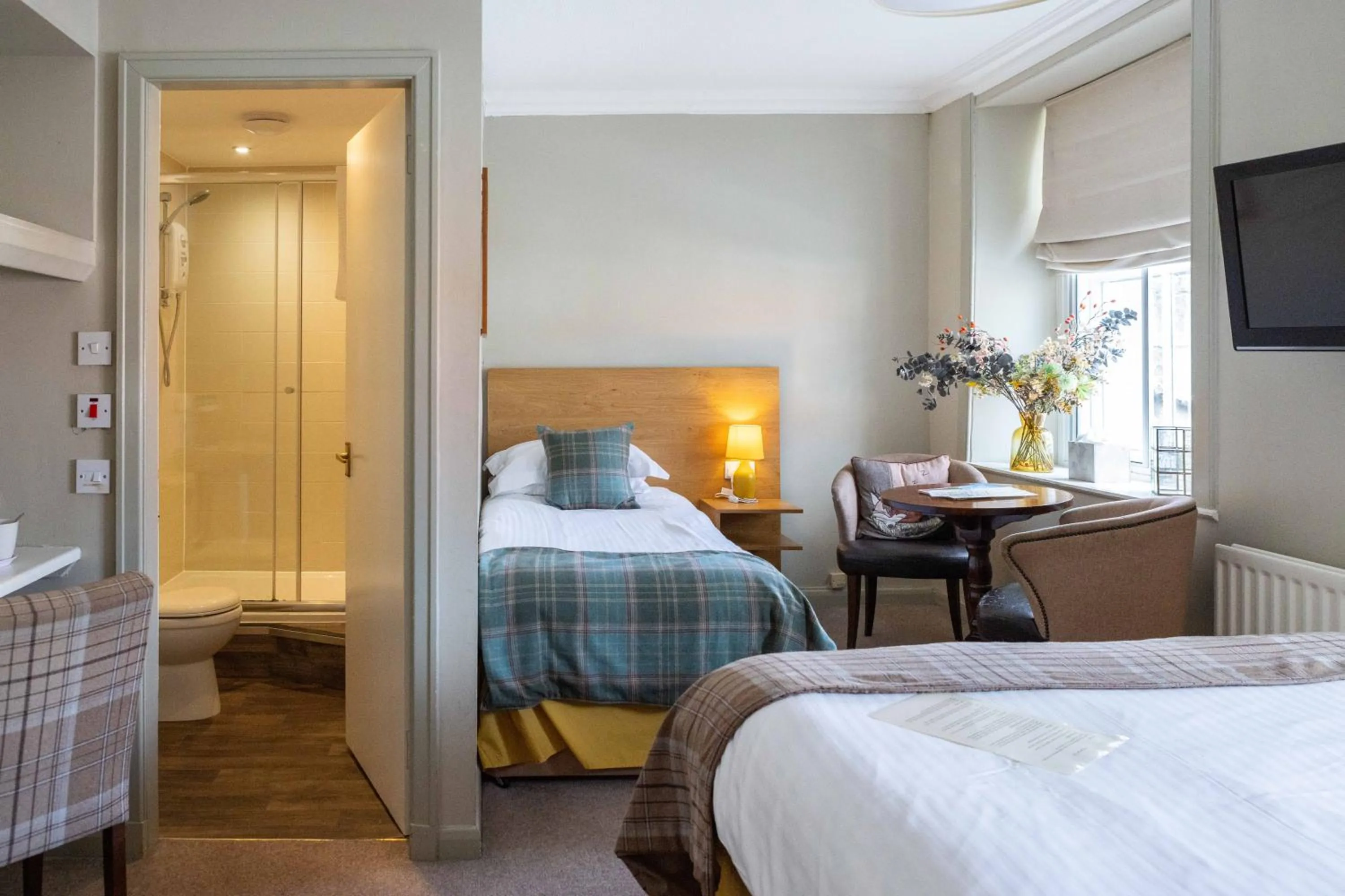 Bedroom, Bed in Old Aberlady Inn