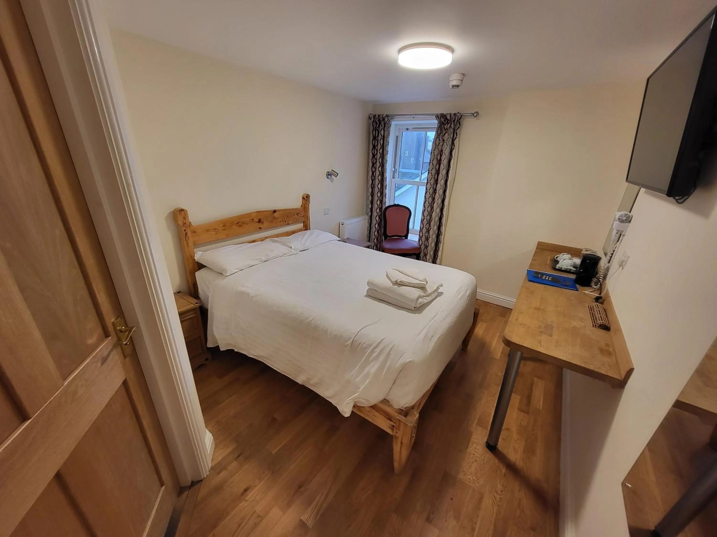 Bedroom, Bed in The Grand Harbour hotel