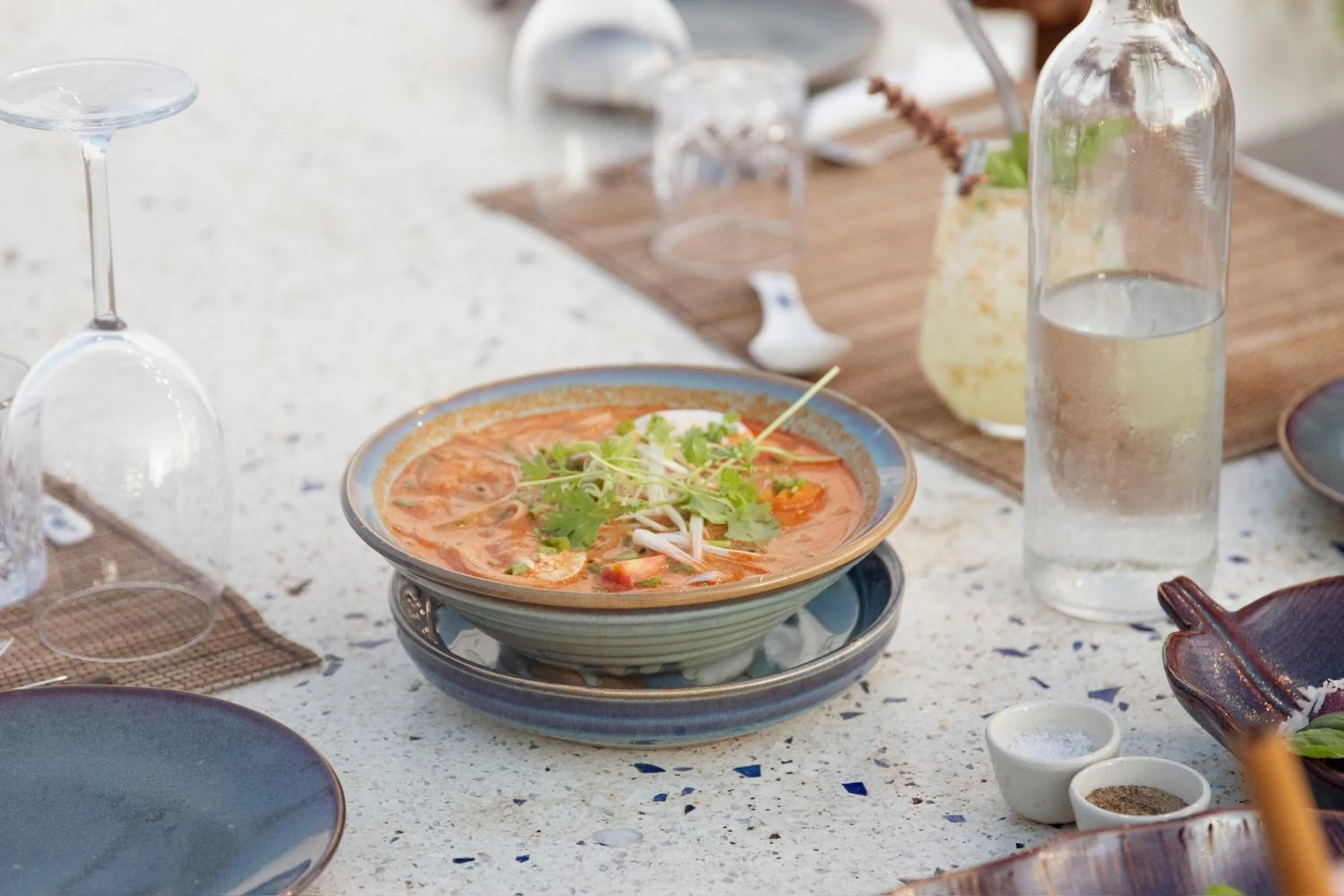 Restaurant/places to eat in Paje White House