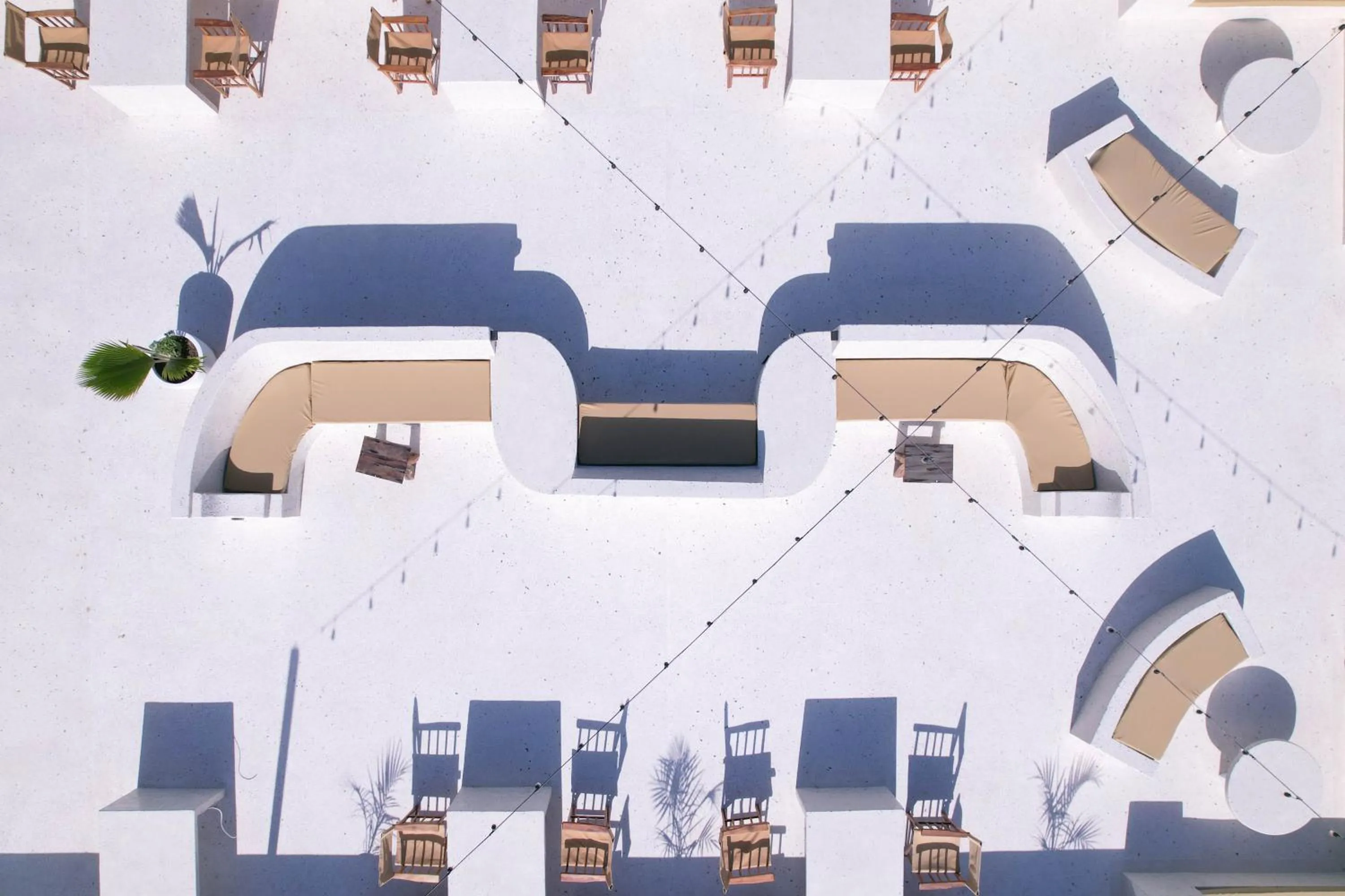 Restaurant/places to eat in Paje White House