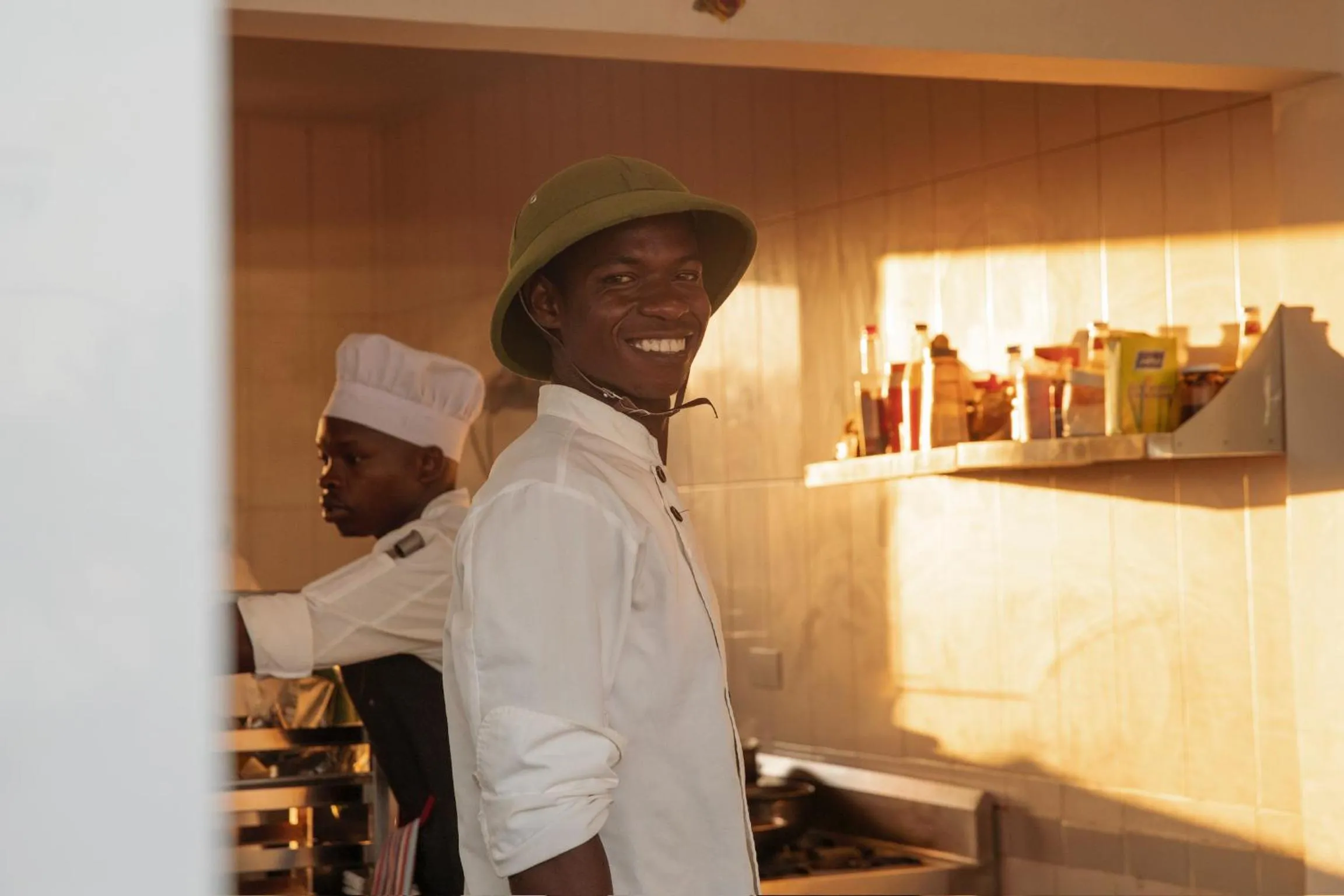 Restaurant/places to eat in Paje White House