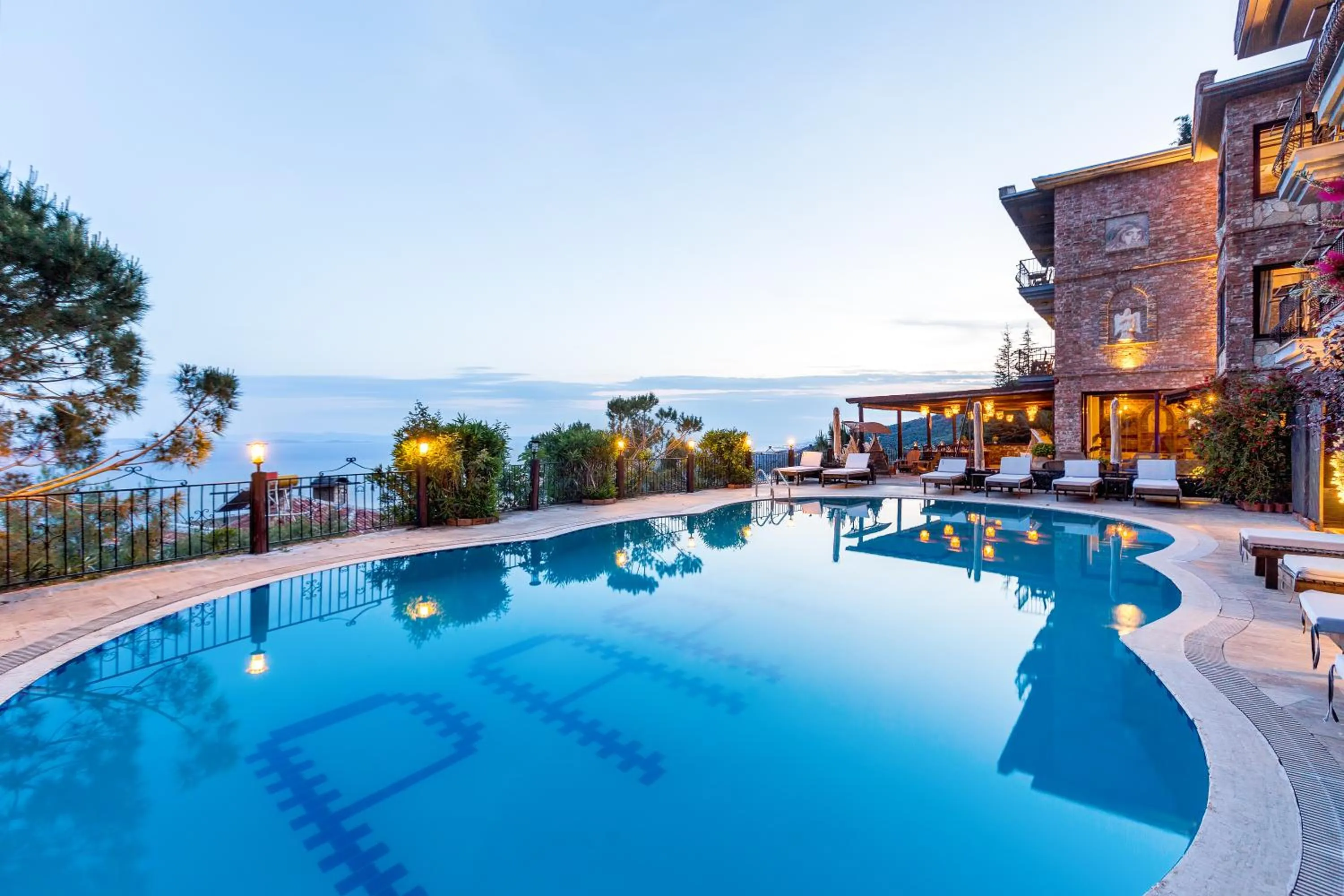 Night in Papazlıkhan Hotel