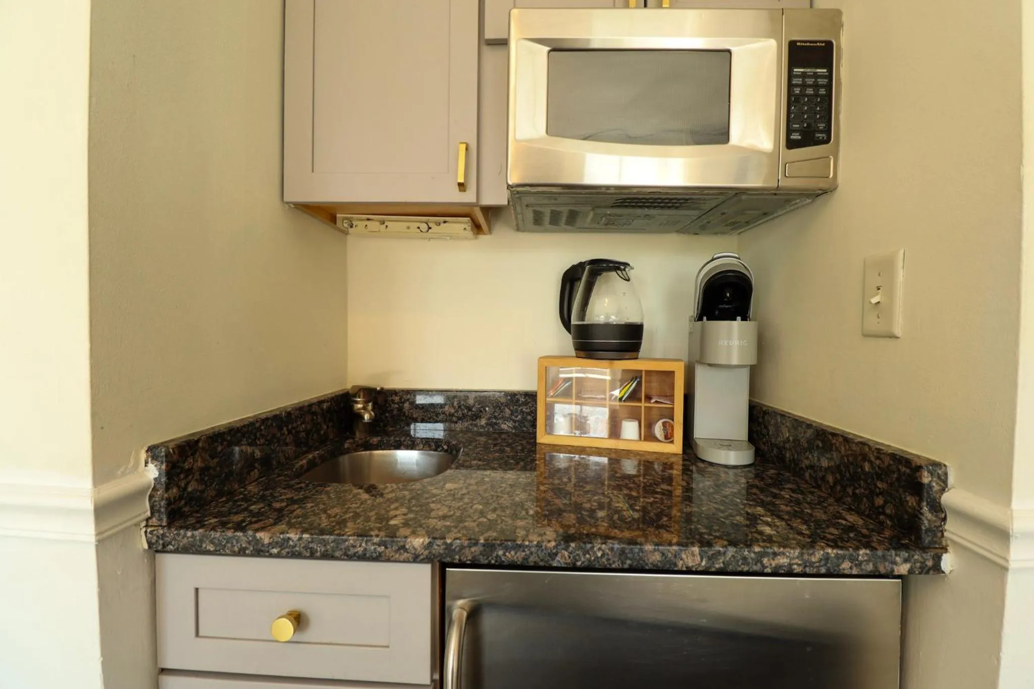 Kitchen or kitchenette in Good Hotels Boston