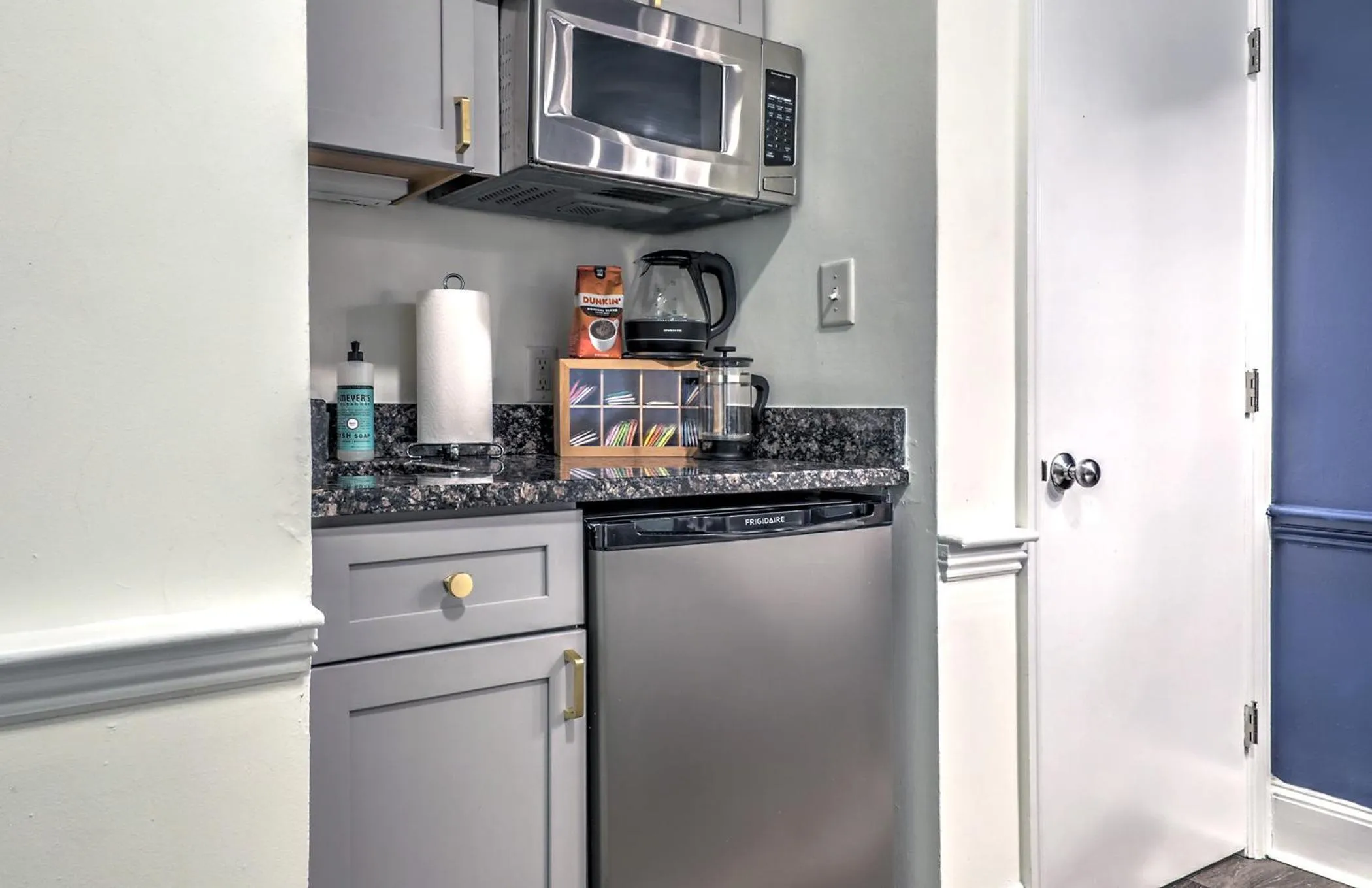 kitchen in Good Hotels Boston