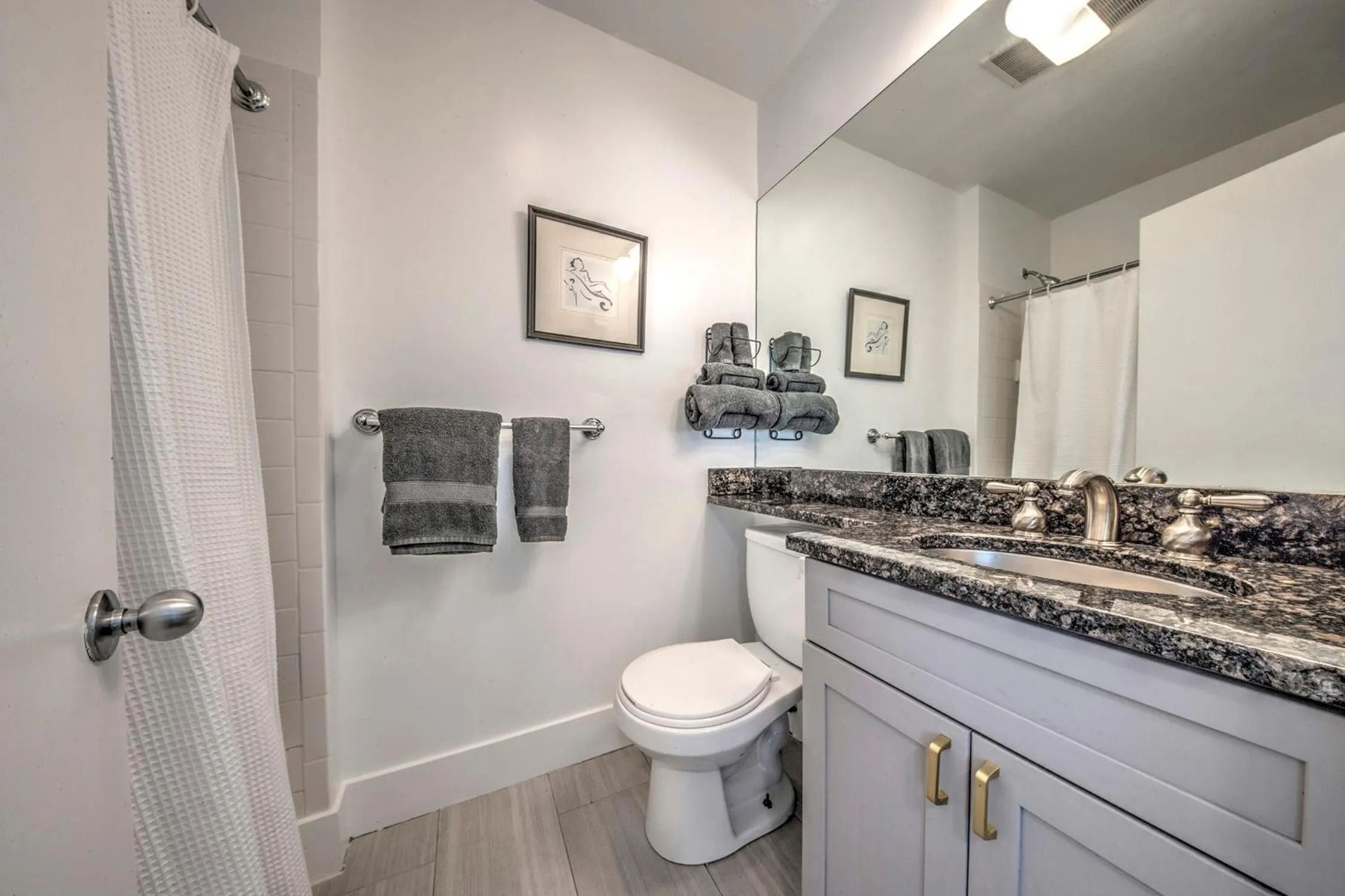 Bathroom in Good Hotels Boston