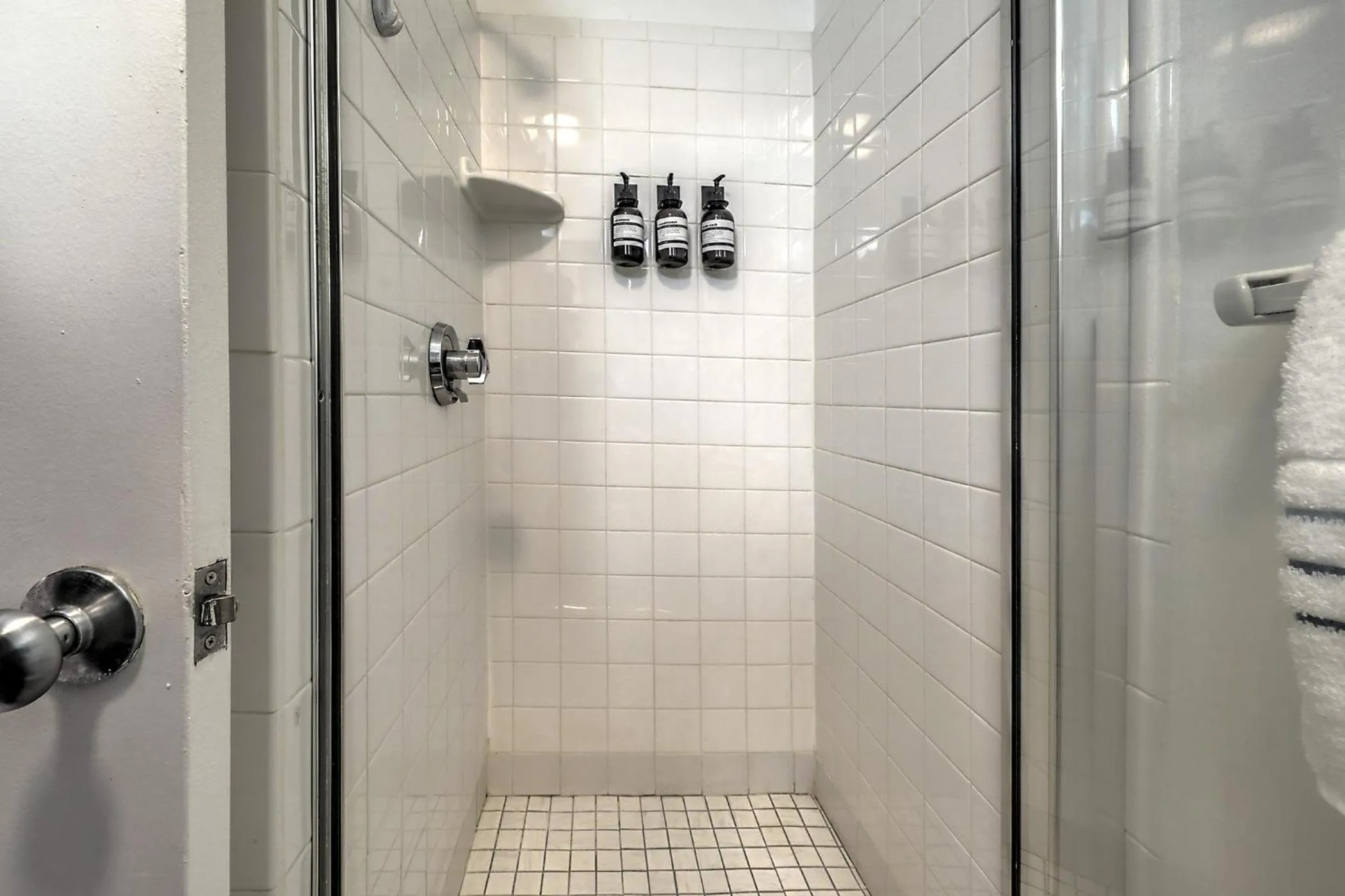 Shower in Good Hotels Boston