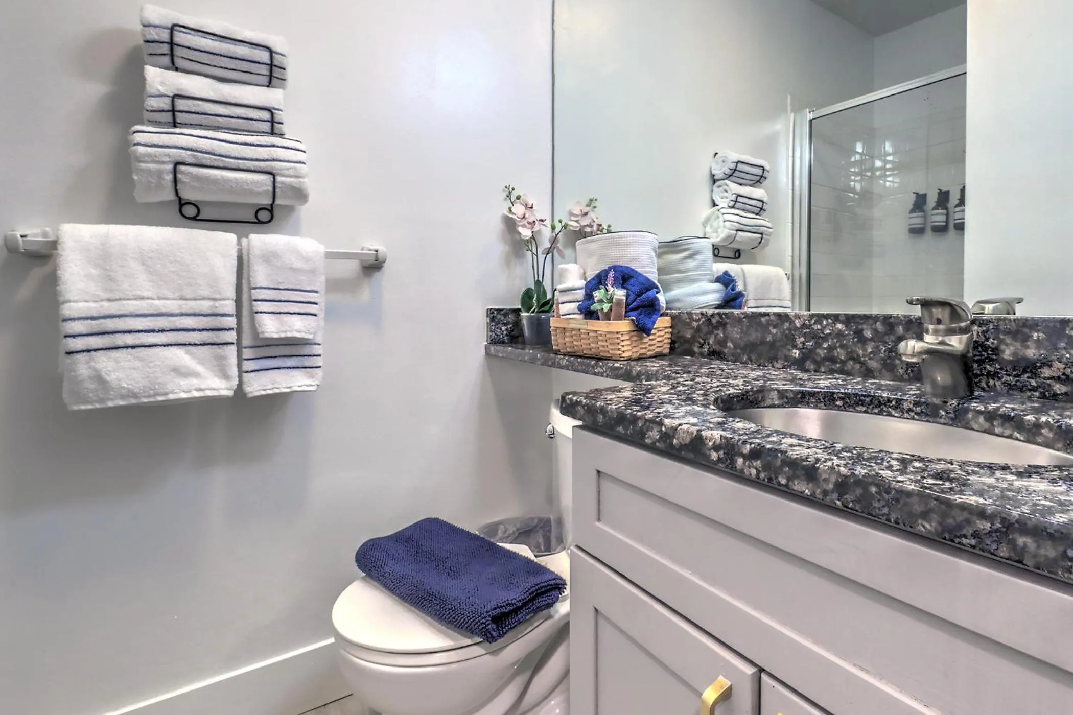 Bathroom in Good Hotels Boston