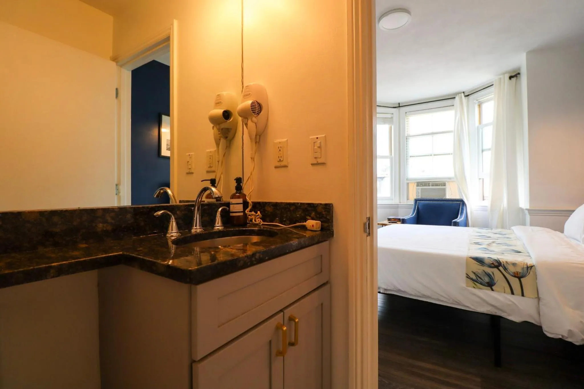 Bed in Good Hotels Boston