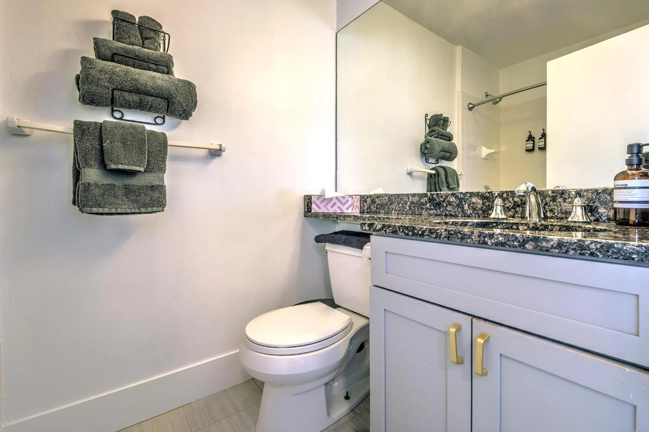 Bathroom in Good Hotels Boston