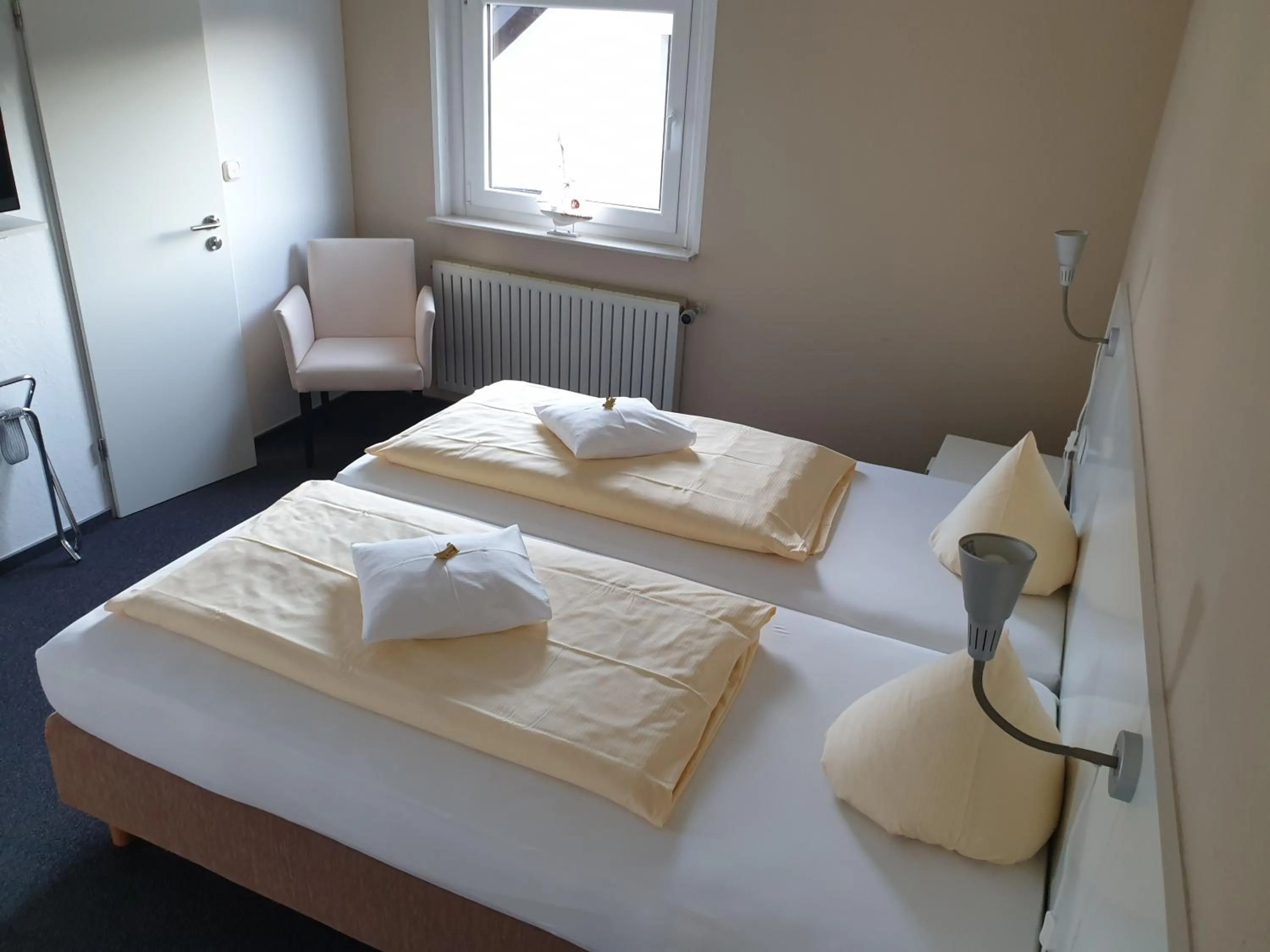 Bed in Kurparkhotel-Gemünd